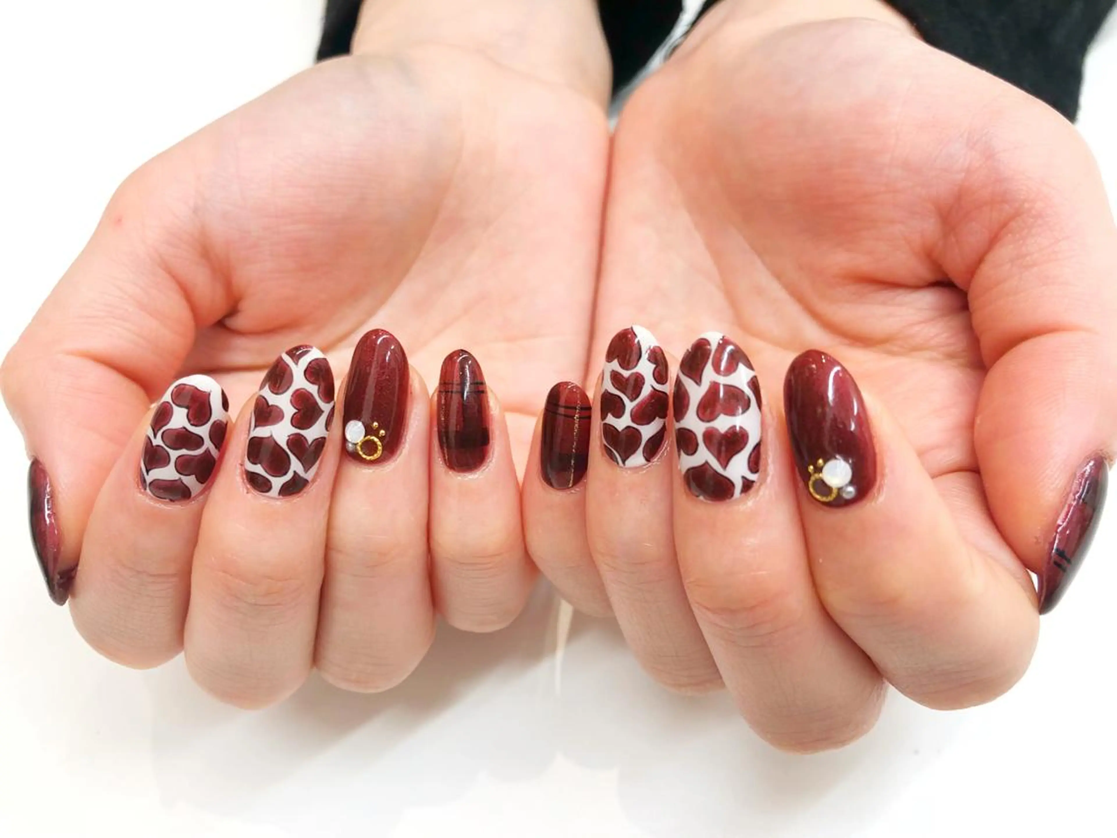 ネイル バレンタイン RuIN所属・NAILSALON RuINのネイルデザイン