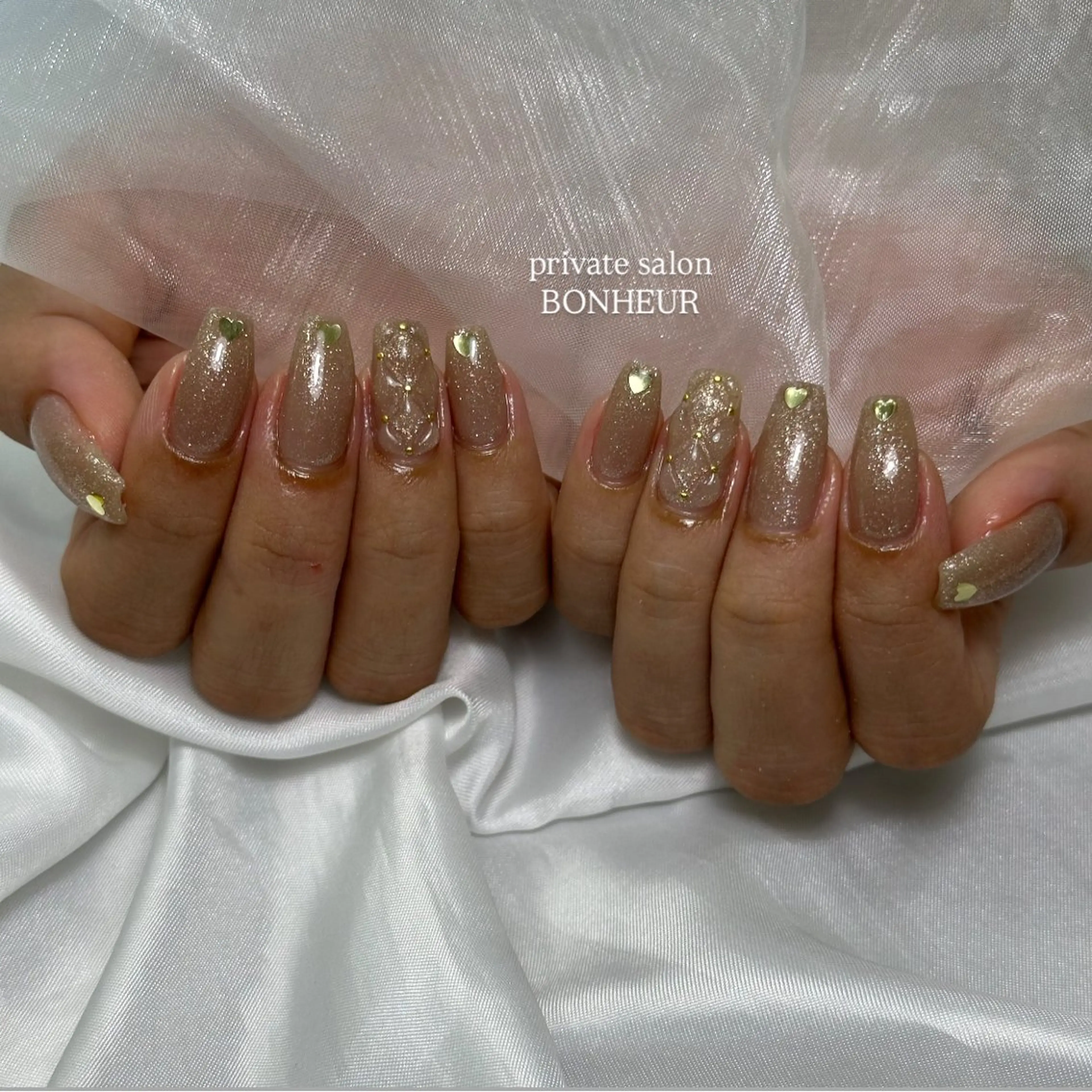 ネイル ハンドネイル BONHEUR Annaのネイルデザイン