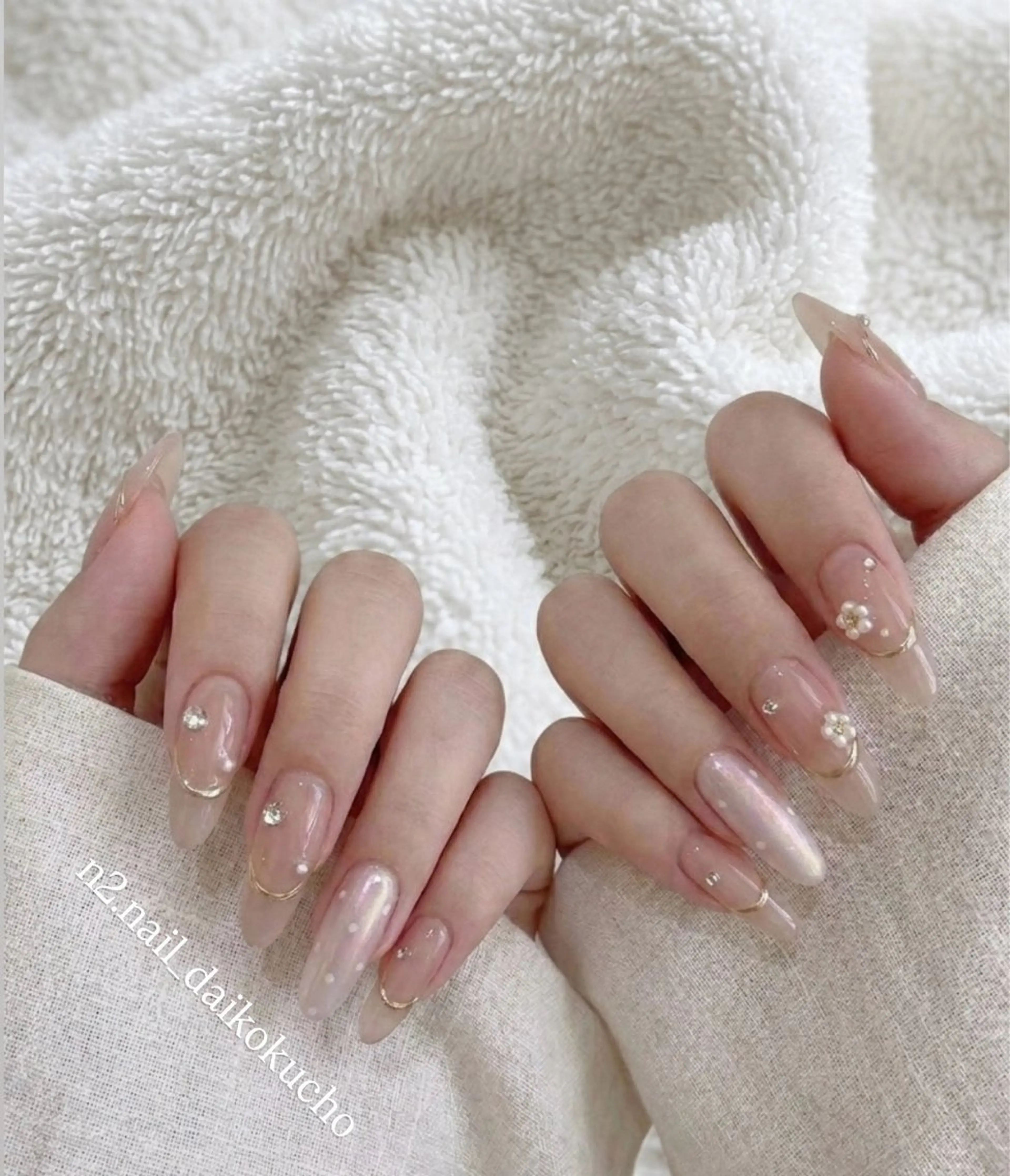 ネイル ジェルネイル キラキラネイル 韓国ネイル シンプルネイル 春ネイル N2 nailのネイルデザイン
