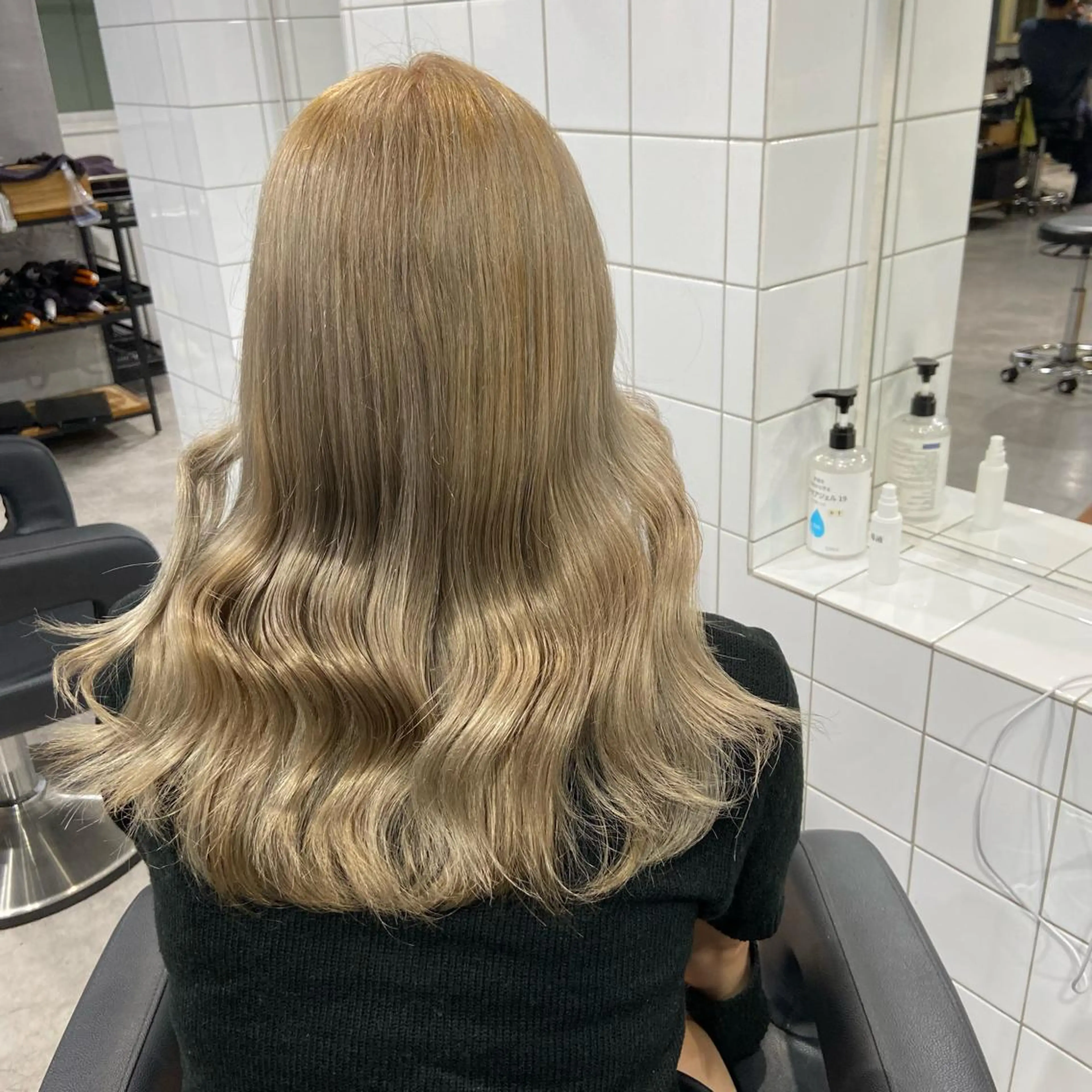 ロング トレンドモテカラー 🩷色落ちまで可愛くのヘアスタイル