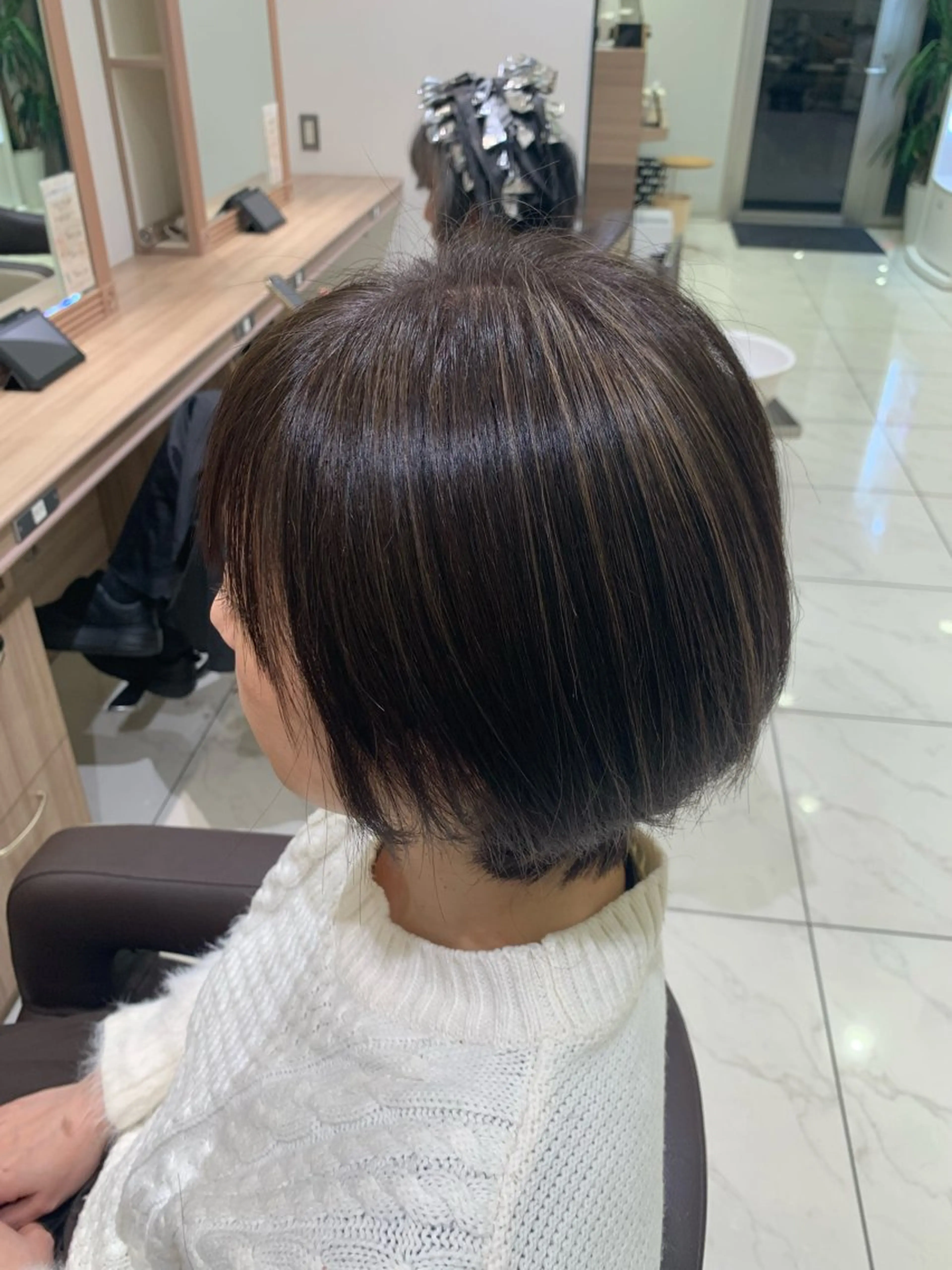 ショート カラー ブラウンカラー 透明感カラー オレンジ カット ヘアカラー 🌱脱白髪染め特化 🌱岡田将英のヘアスタイル