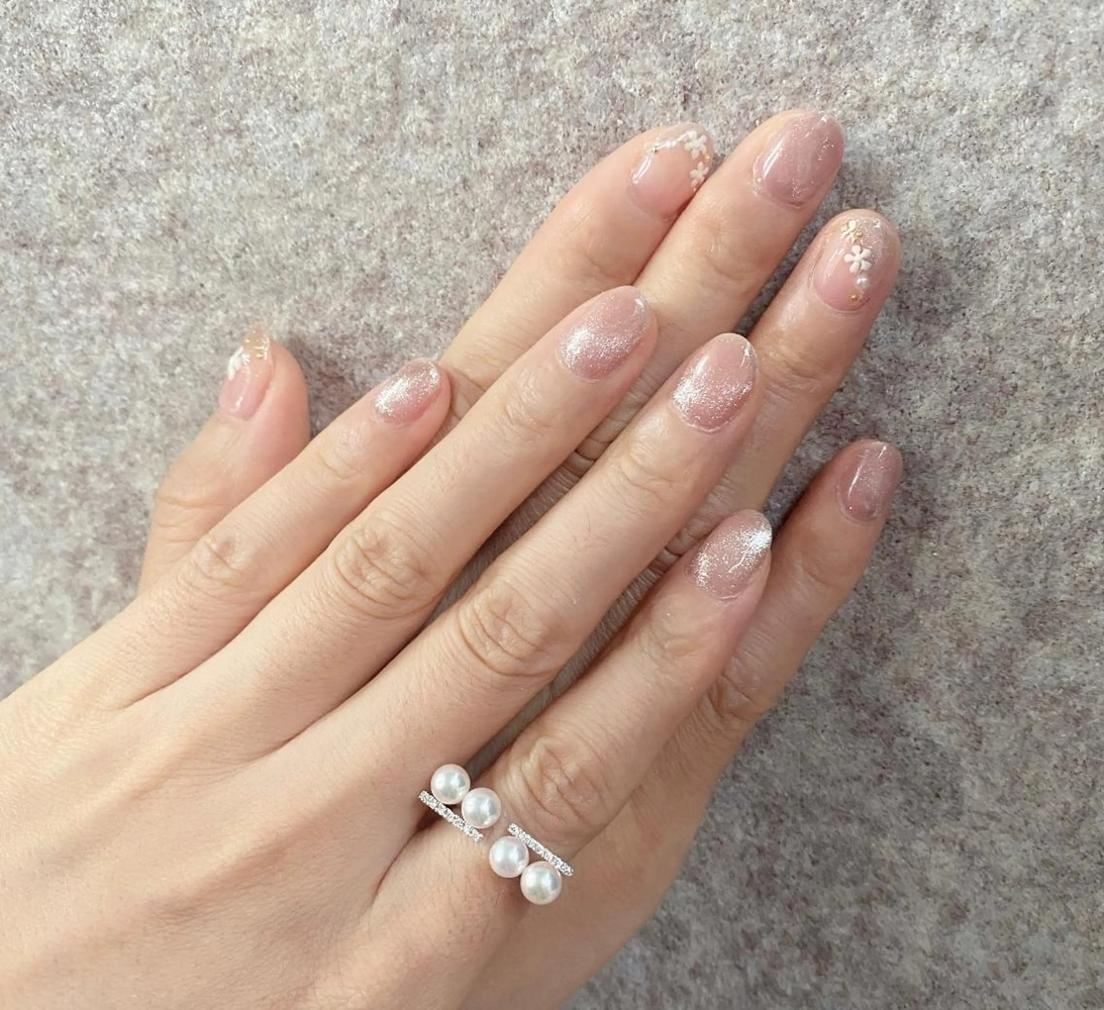 ネイル I-nailロング /ワンホン/キラキラのネイルデザイン