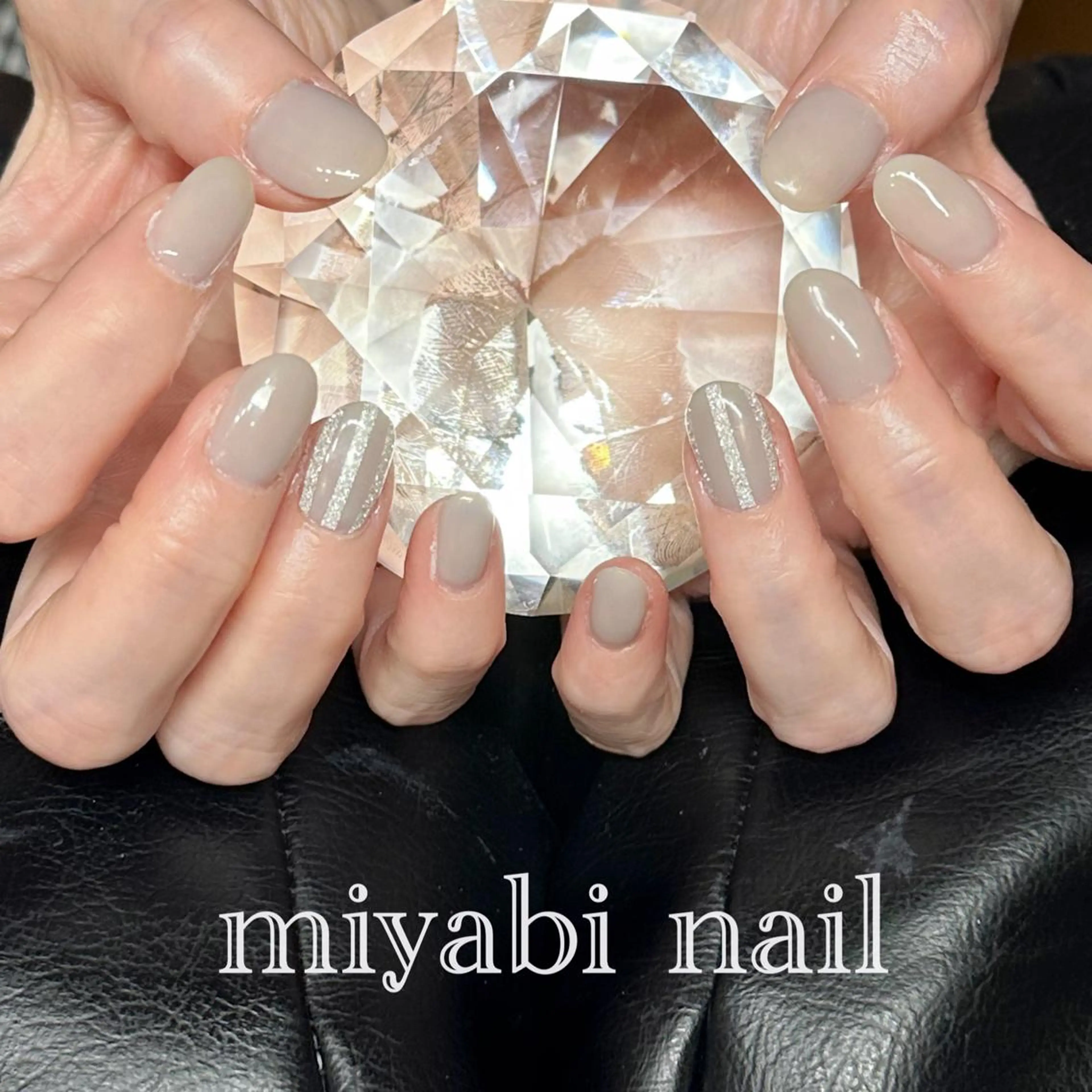 ネイル アートネイル ジェルネイル ラメ(グリッター) シルバー シンプルネイル ハンドネイル miyabi nail 桂川駅近くのネイルデザイン
