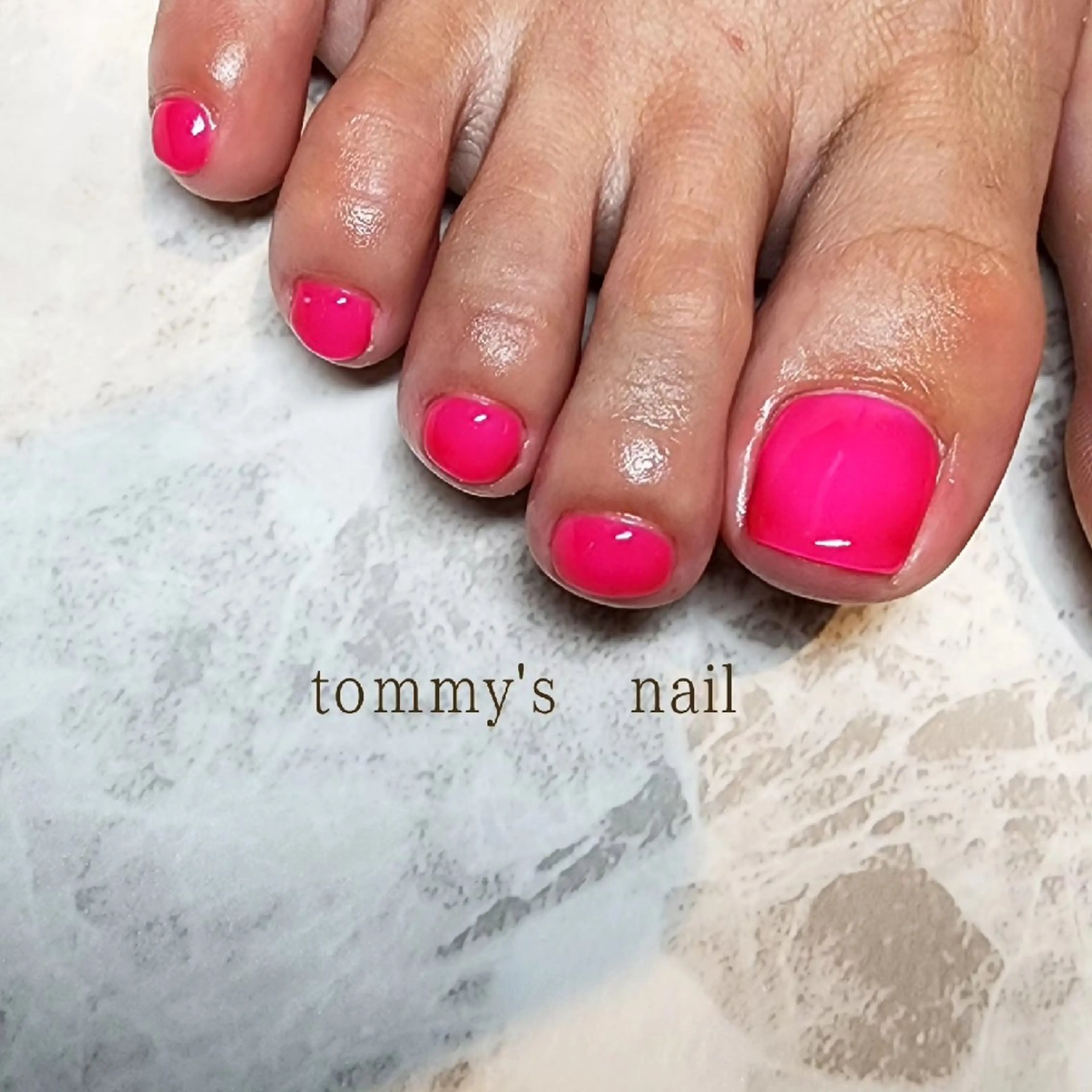 ネイル フットネイル ジェルネイル ミラーネイル ワンカラーネイル tommy's nail所属・福岡/若よもぎ蒸し 全身美容が叶うサロンのネイルデザイン
