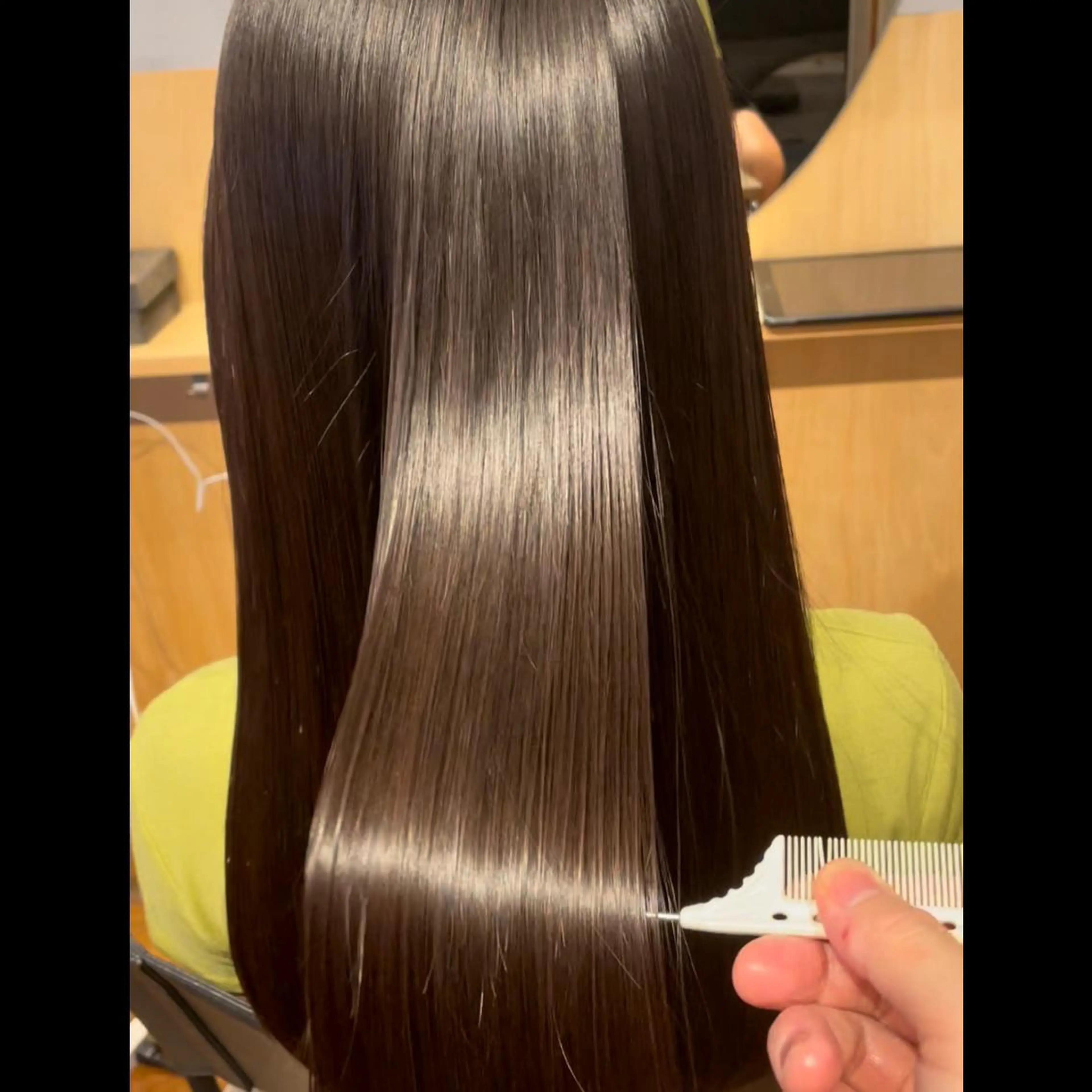 ロング カラー パーマ ブリーチ ケアブリーチ ダブルカラー ハイライトカラー インナーカラー 【美髪とカット】 AKIFUMIのヘアスタイル