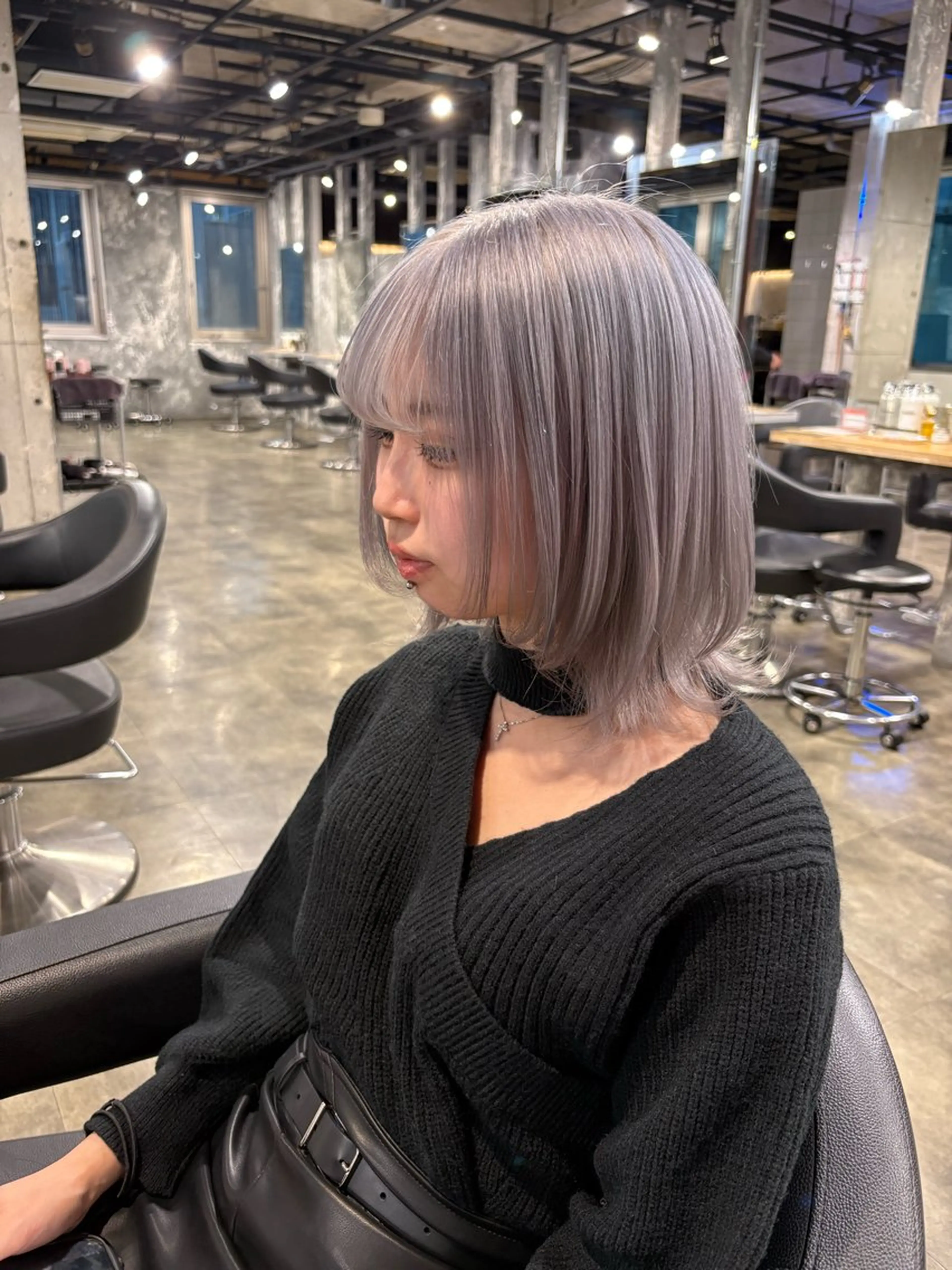 ショート カラー ヘアカラー ハイトーン 横浜💞ミオのヘアスタイル