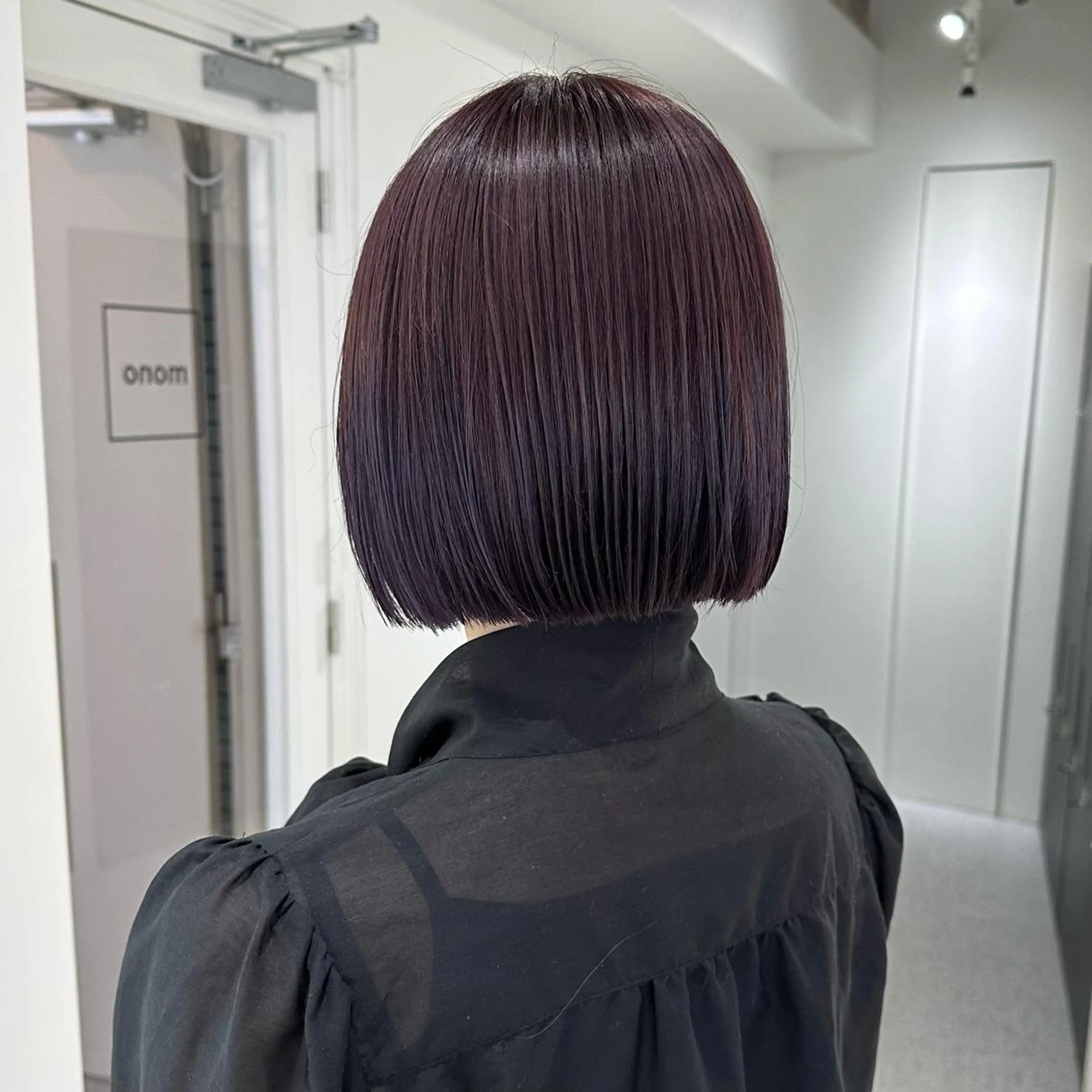 ショート カラー パープルカラー ボブ GO TODAY SHARE SALON 原宿本店所属・ブリーチ/ハイトーン 艶カラー/ユリナのヘアスタイル