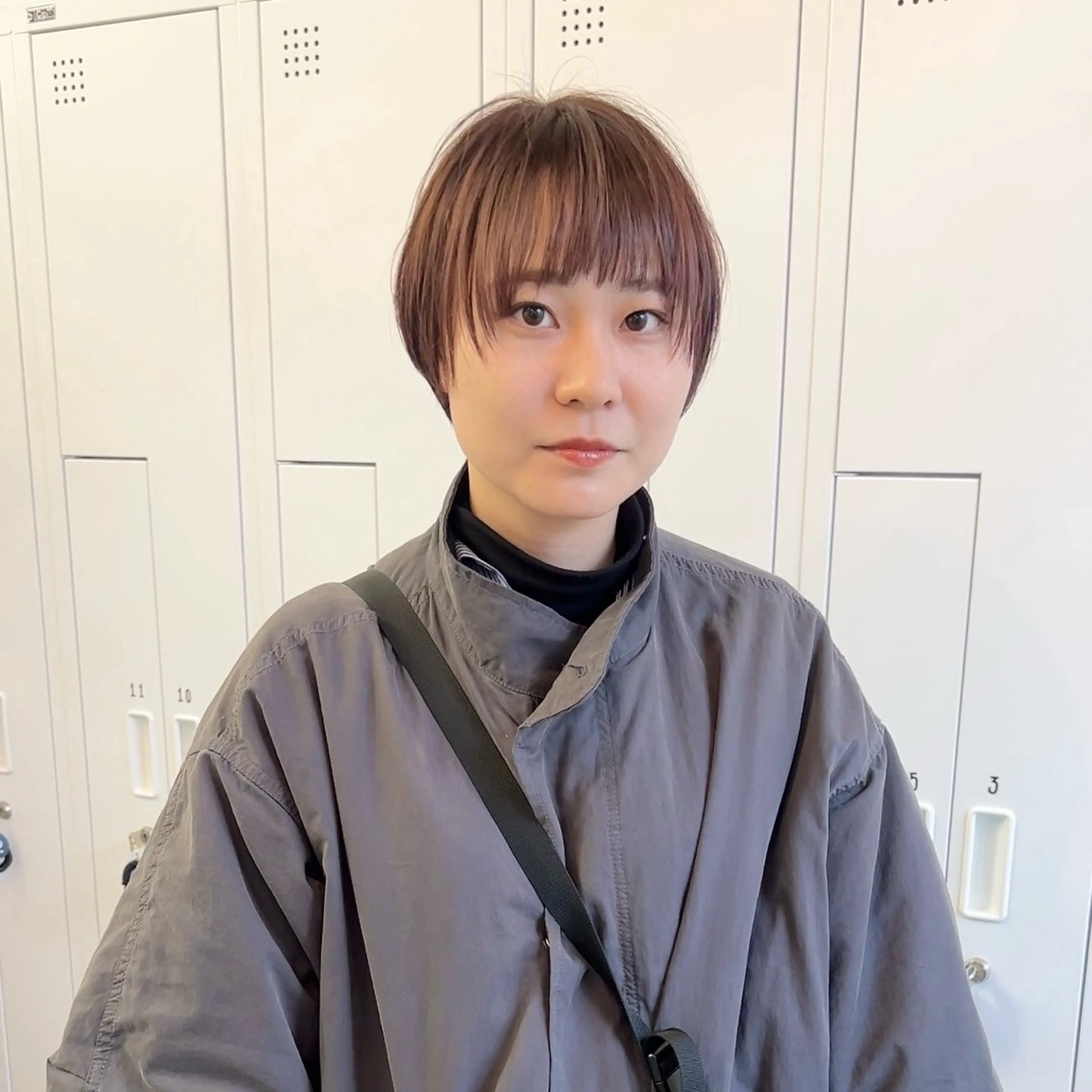 ショート ショートヘア クロスパーマ× 透明感カラー✂︎のヘアスタイル