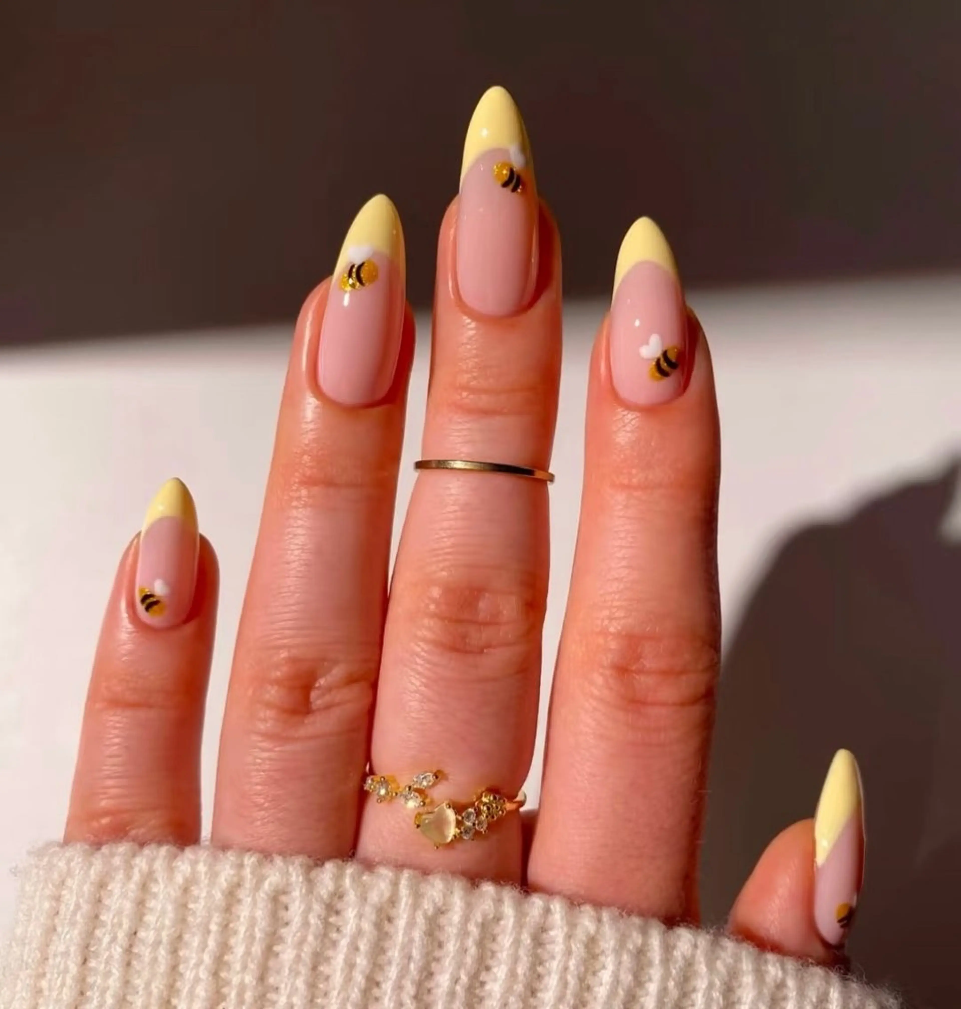 ネイル 高木 維麗絲のネイルデザイン