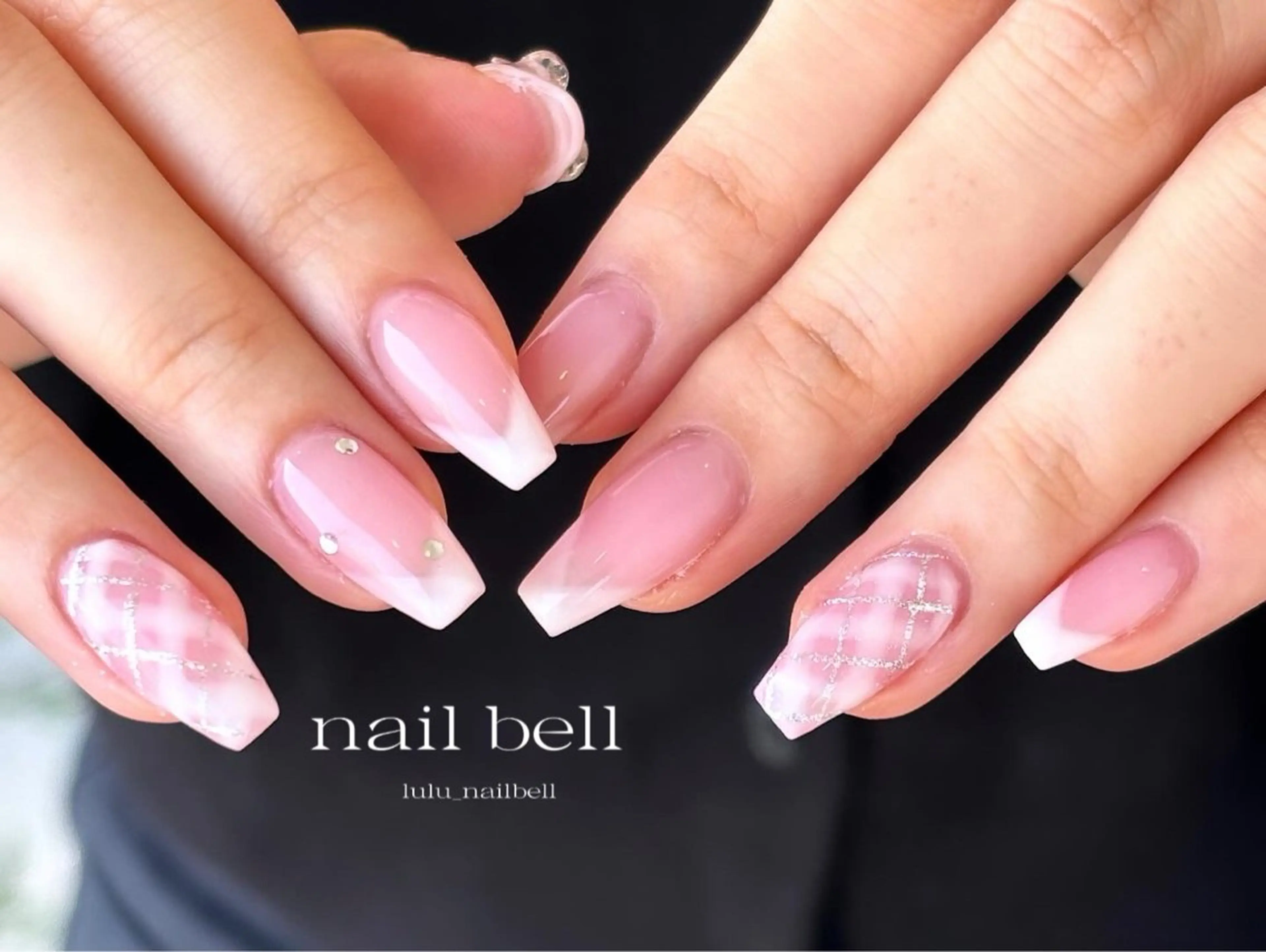 ネイル 大人可愛いネイル🎗 Hinaのネイルデザイン