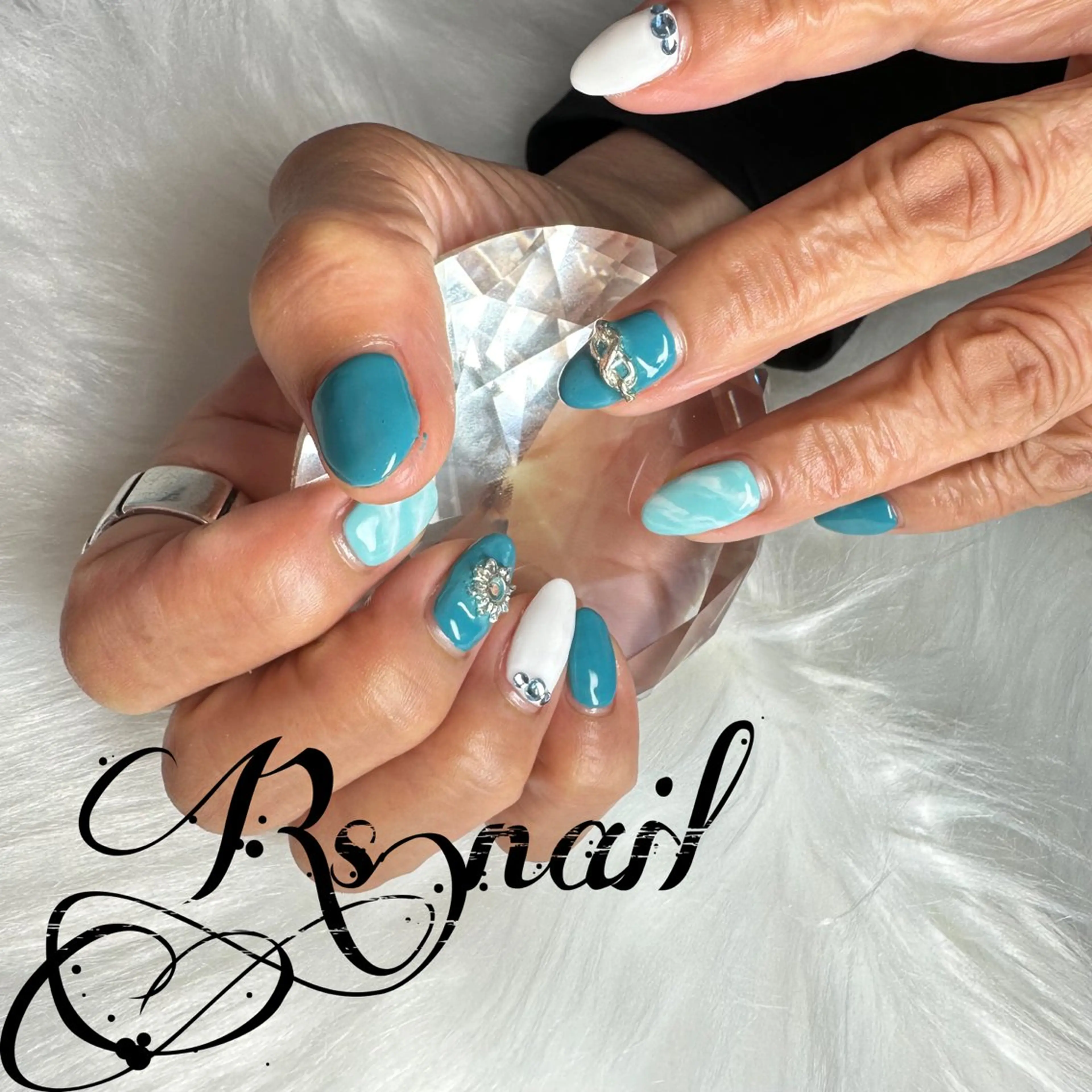 ネイル 加藤 麗華のネイルデザイン