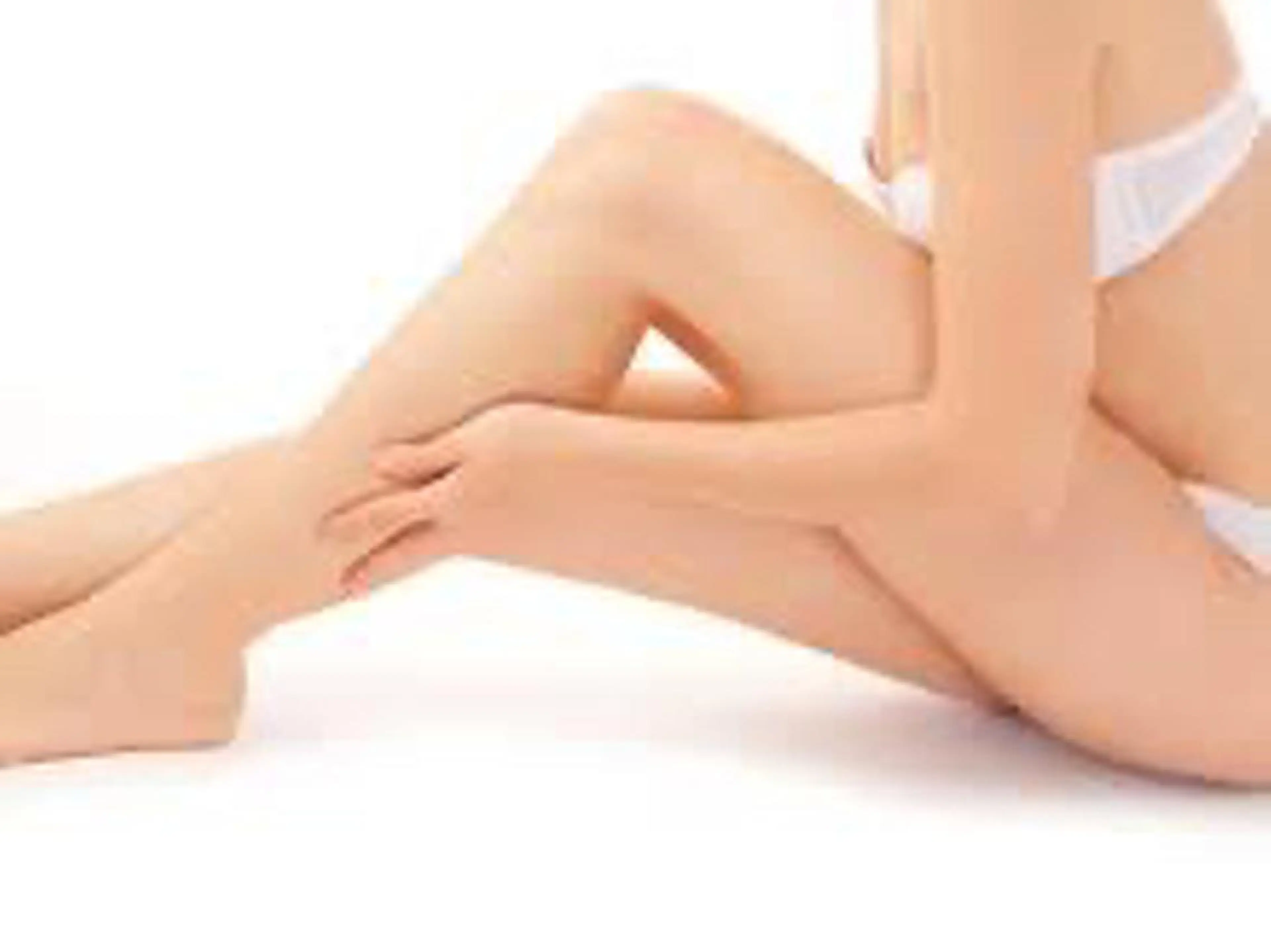 【ひざ下脱毛¥1980】スカートから出るひざ下は綺麗に脱毛したいですよね！の写真