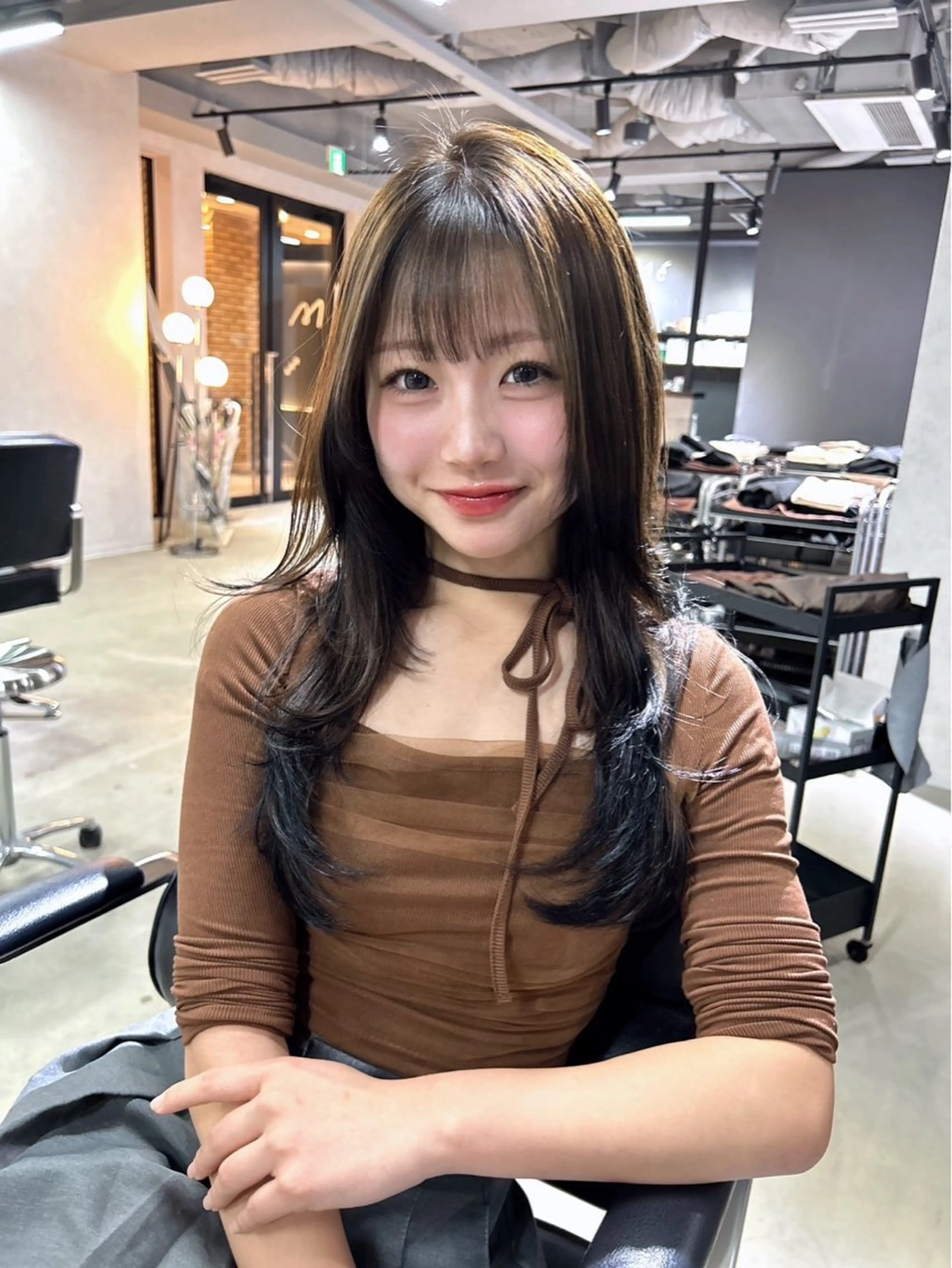 ロング レイヤーカット 縮毛矯正 カット ヘアカラー 縮毛矯正 髪質改善大阪/ 酸性縮毛矯正/ゆうとのヘアスタイル