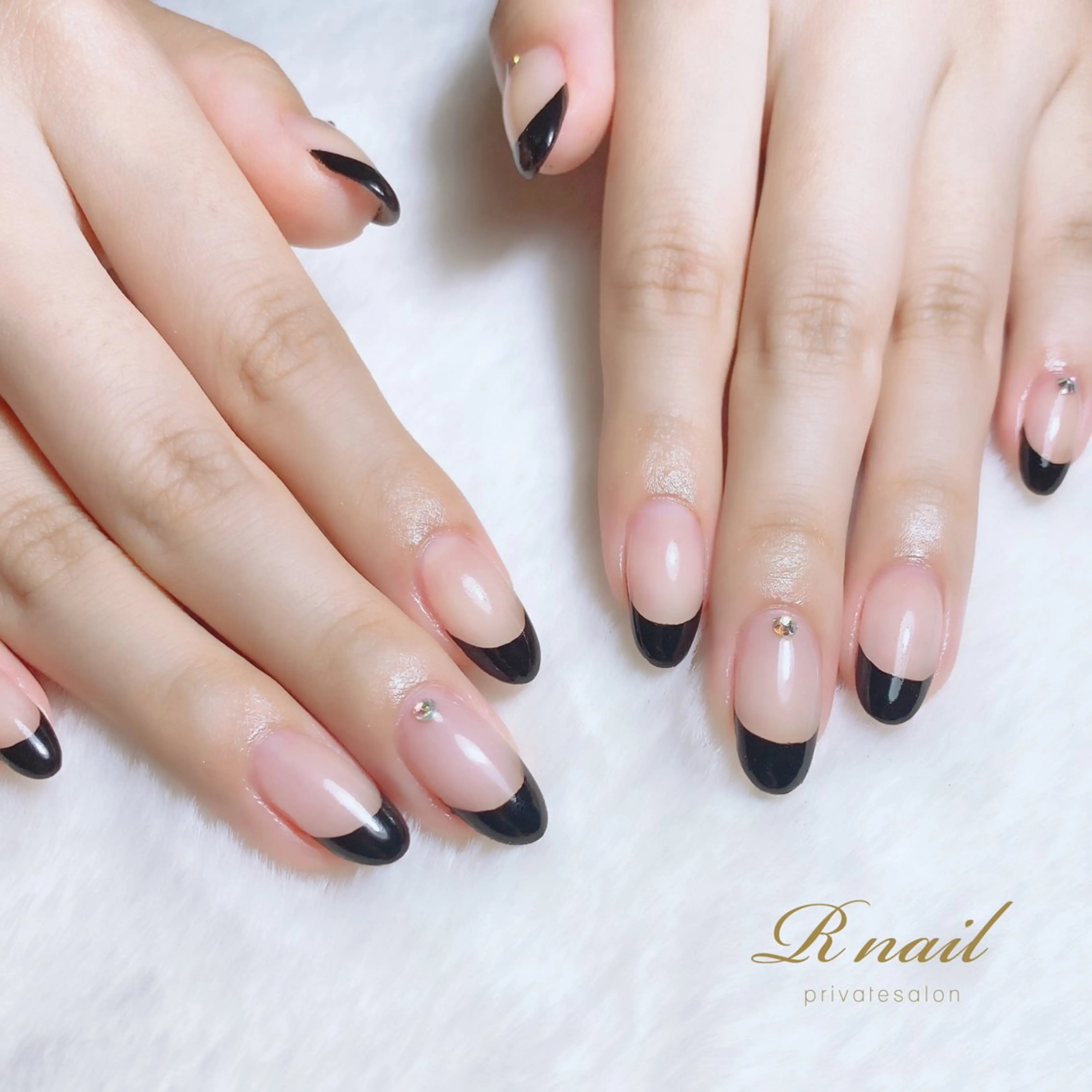 ネイル R nailのネイルデザイン