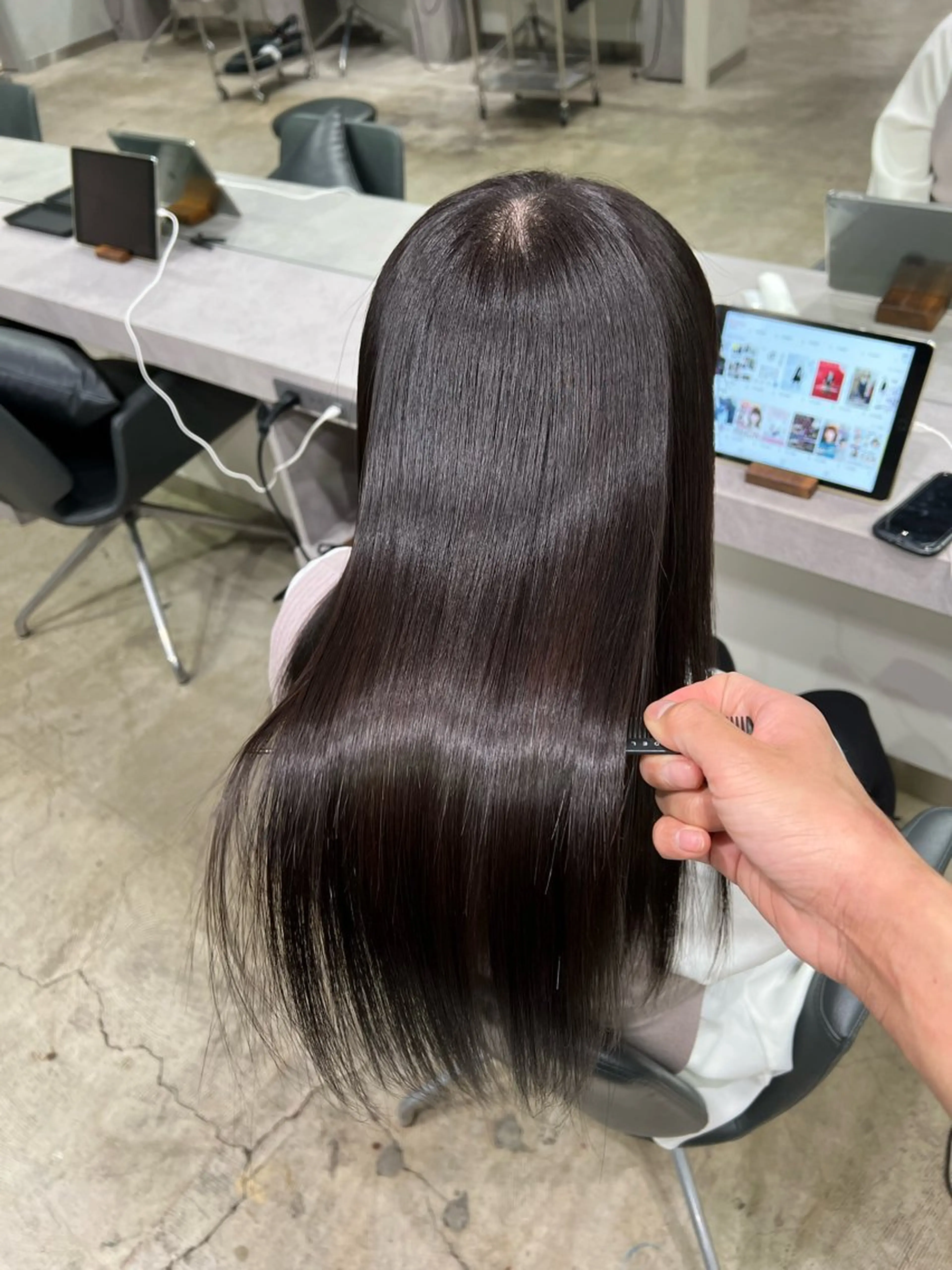 ロング 【ヤバ髪から美髪へ】 縮毛矯正特化アチワのヘアスタイル