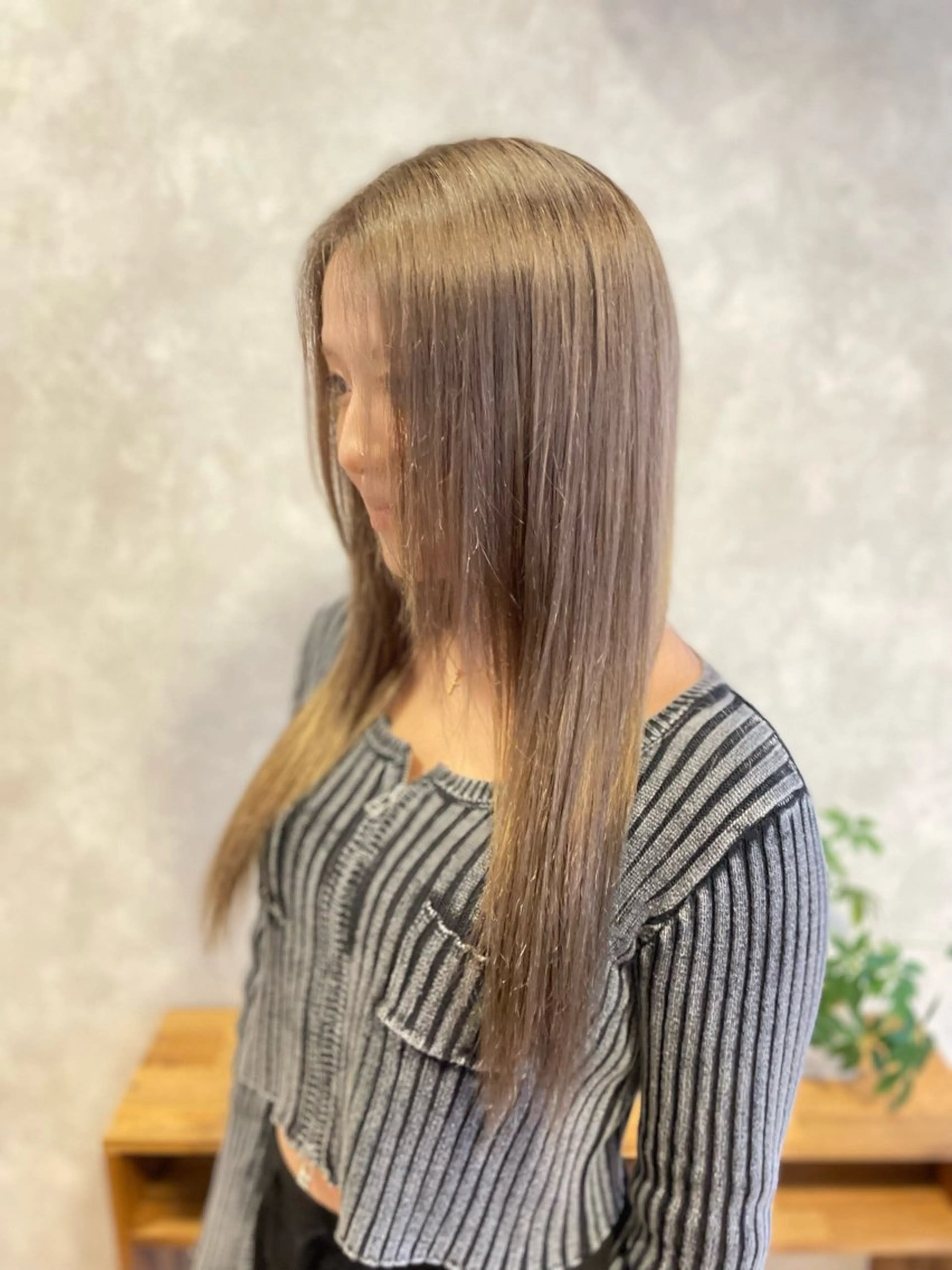 ロング カラー ami makinoのエステ・リラクイメージ