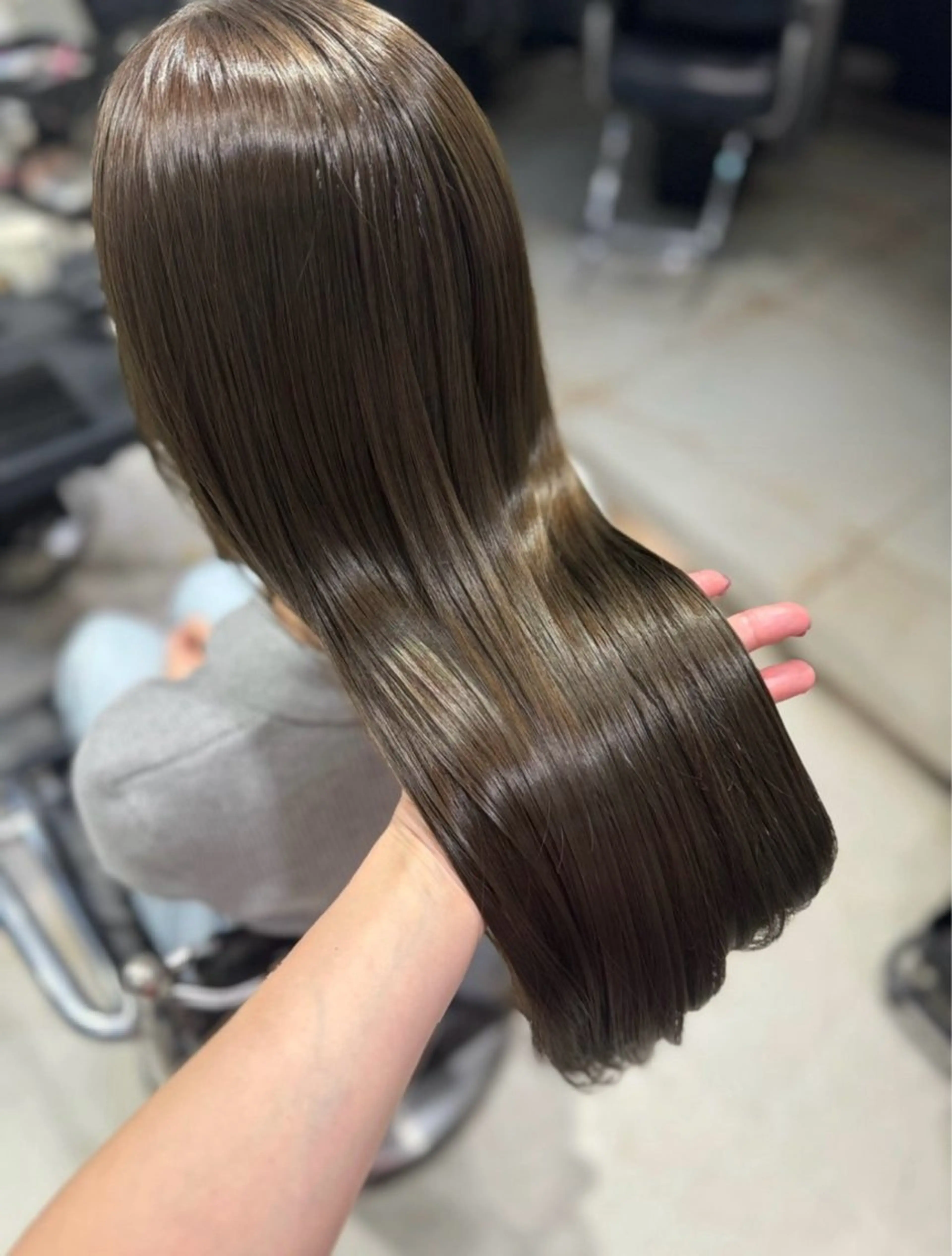 セミロング カラー パーマ ヘアアレンジ ヘアカラー 透明感/オリーブ/ グレージュ/YUKAのヘアスタイル