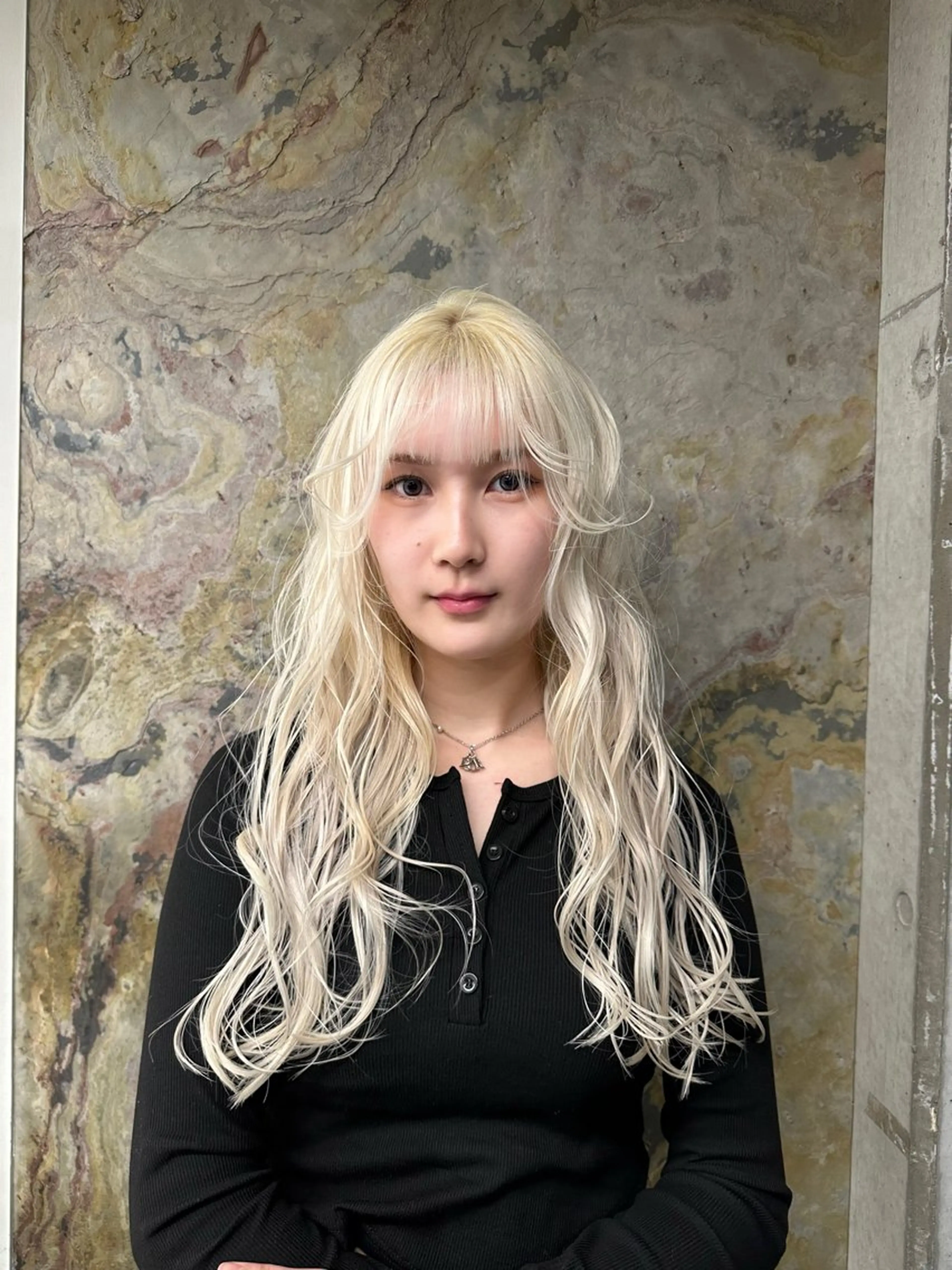 ６月限定✨✨ブリーチ1回＋カラー＋TOKIOトリートメント１１０００円［ミニモ学割U24］の写真