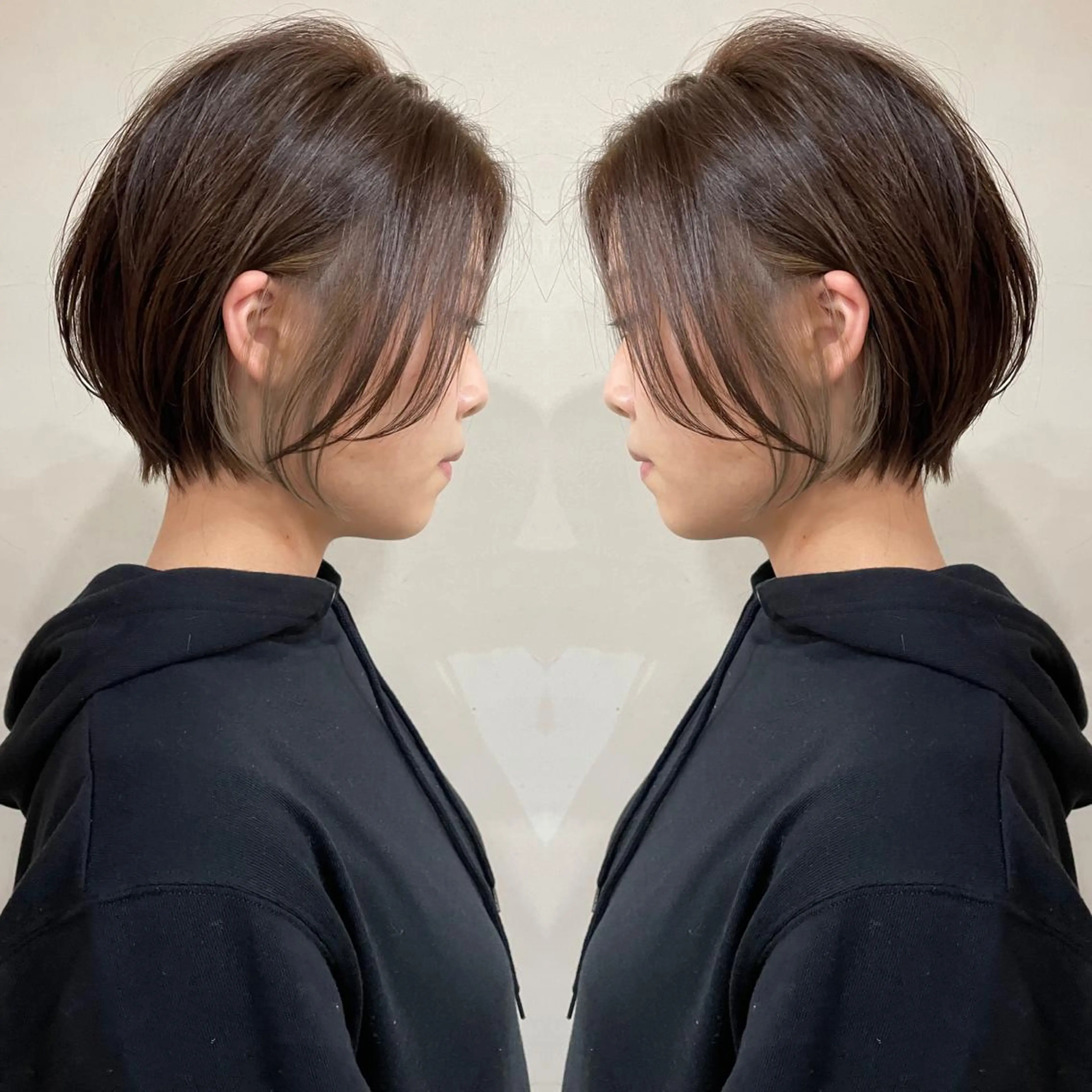 ショート カラー ショートボブ ハンサムショート 丸みショート デザインカラー ハイライトカラー ヘアカラー 京都大人女性ショート 徒歩1分/秋山のヘアスタイル