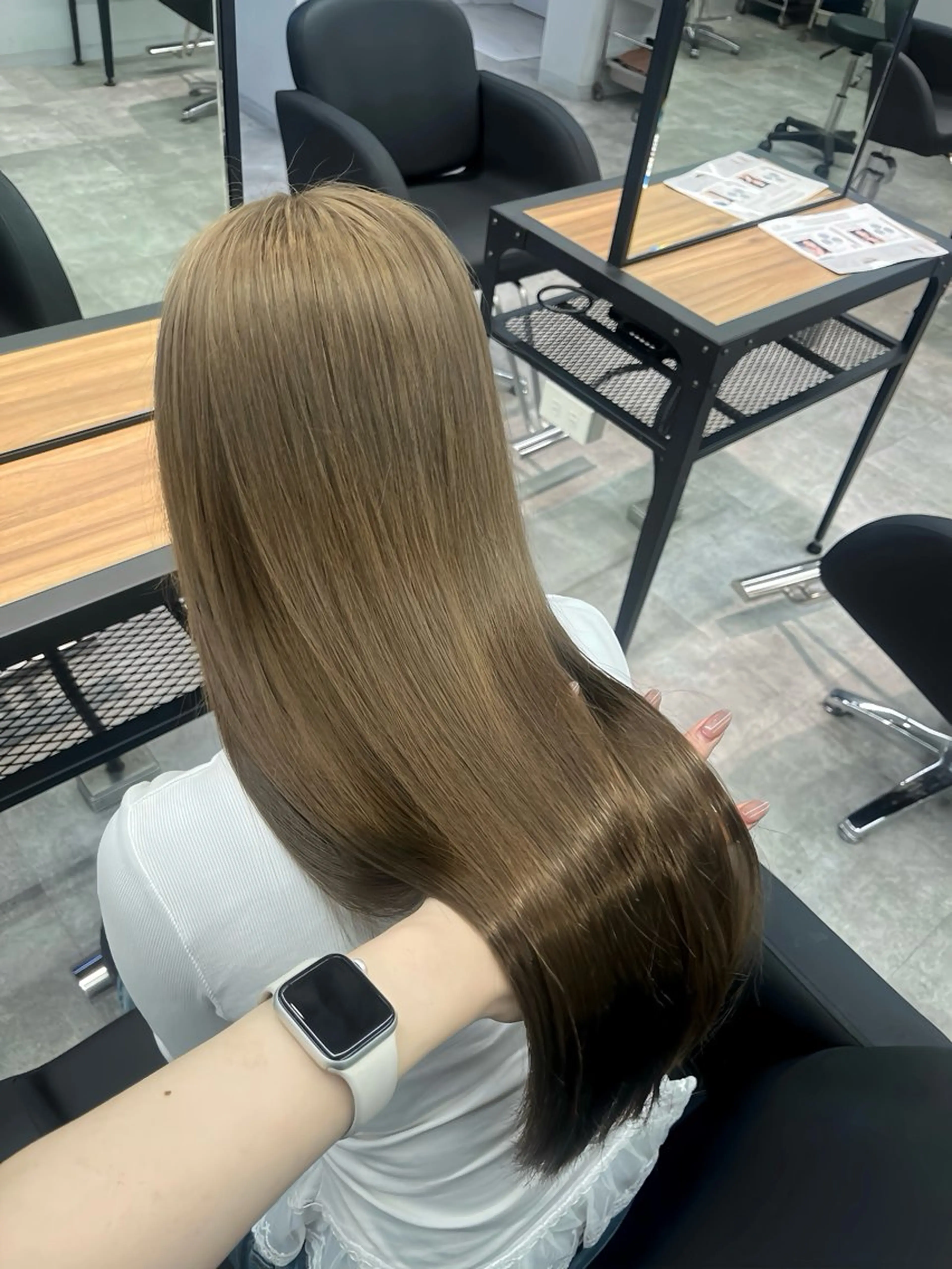 ロング ヘアカラー LINDO TOKYO所属・ミルクティー /asumi♡のヘアスタイル