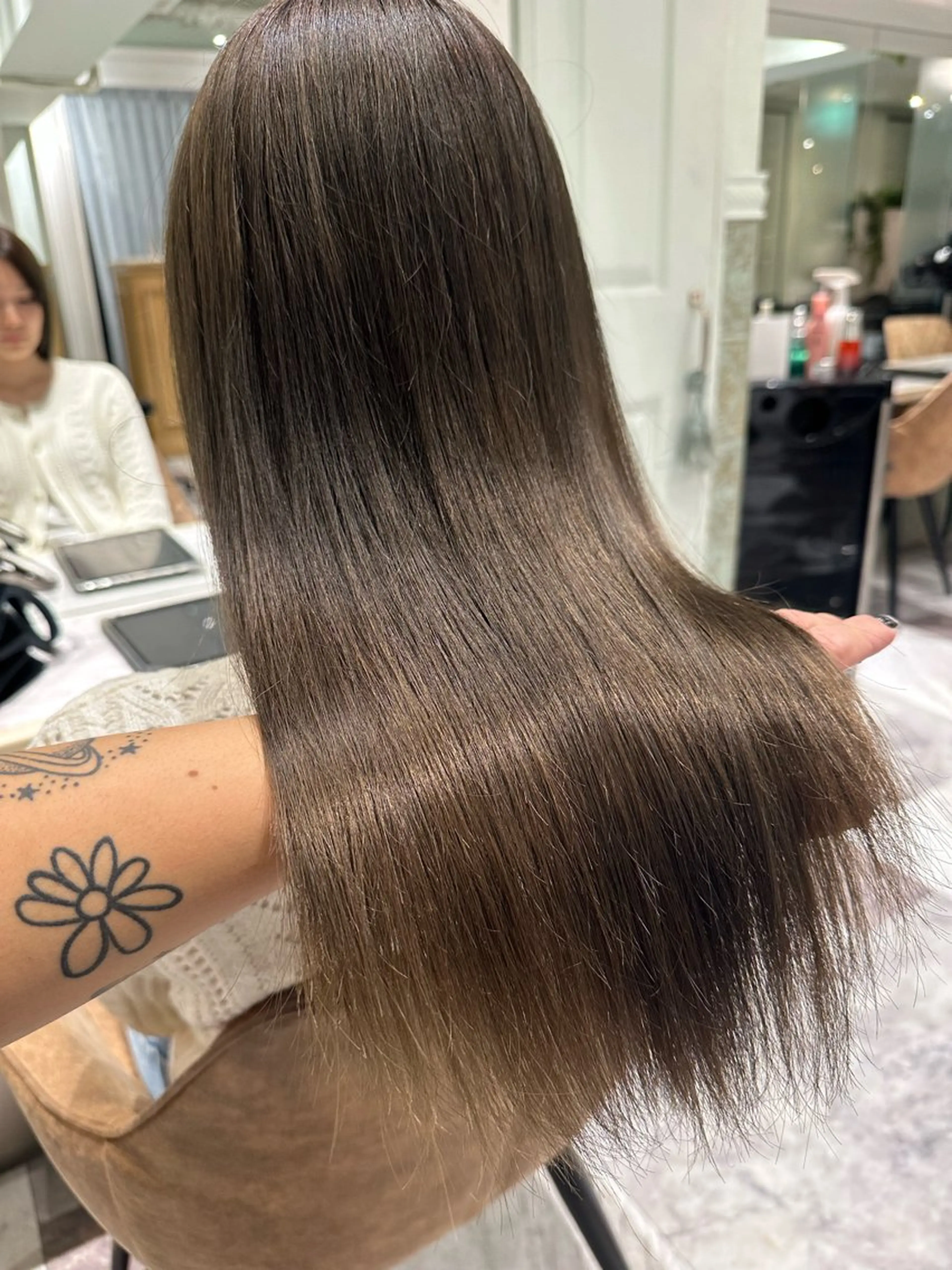 ロング MASHU韓国ヘア/ レイヤー/透明感カラのヘアスタイル