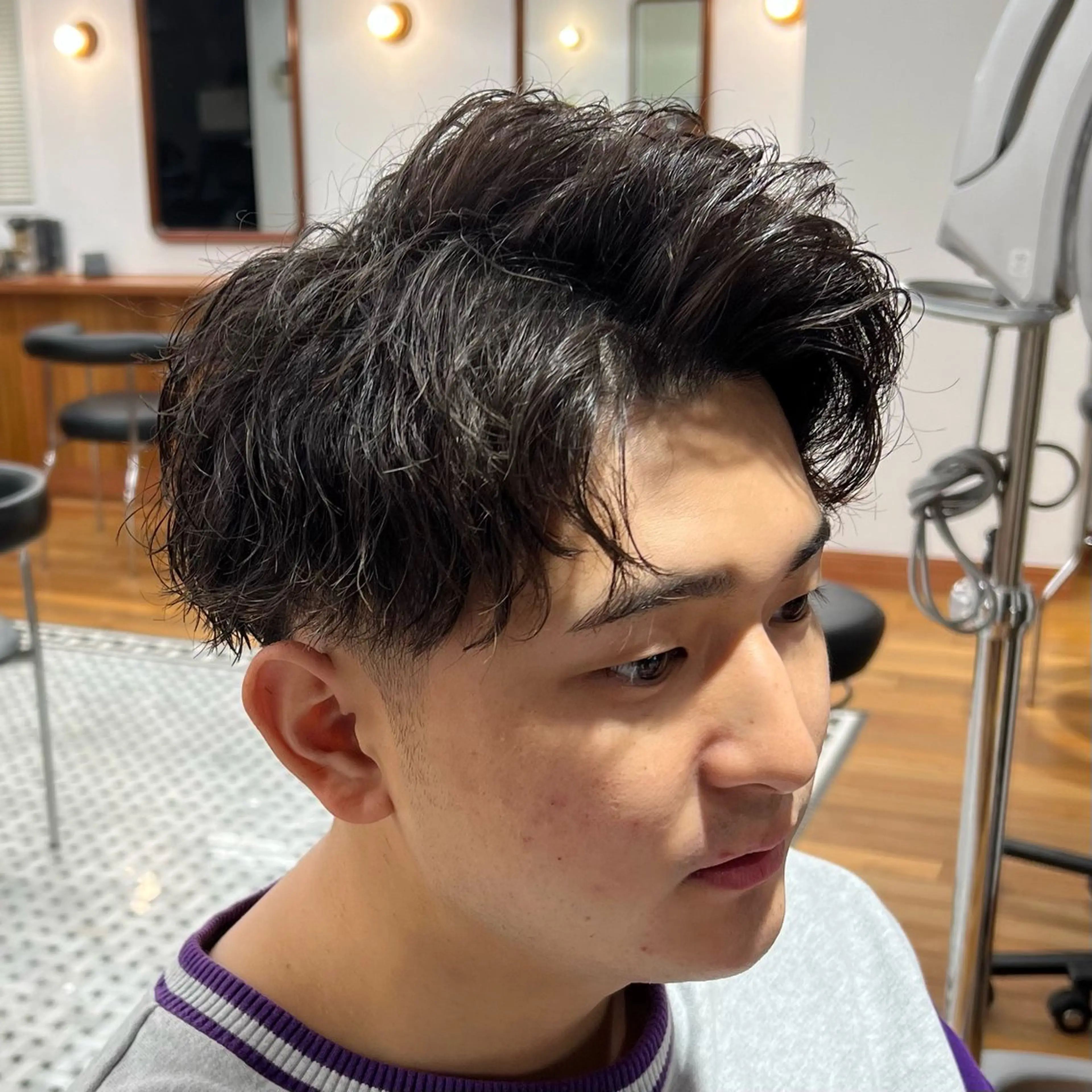 ショート パーマ メンズ メンズパーマ ショートヘア カット パーマ メンズカット✂️ スキンフェード伊藤陸のヘアスタイル