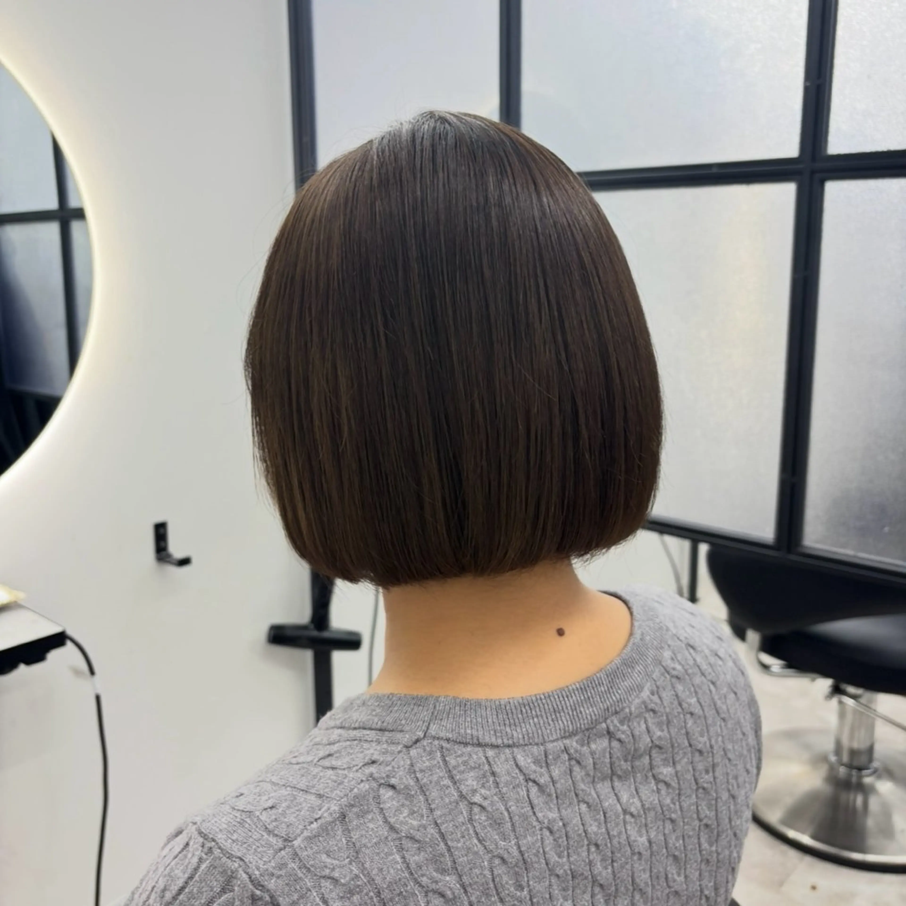 ショート カット Ren. 🦋デザインカラーのヘアスタイル