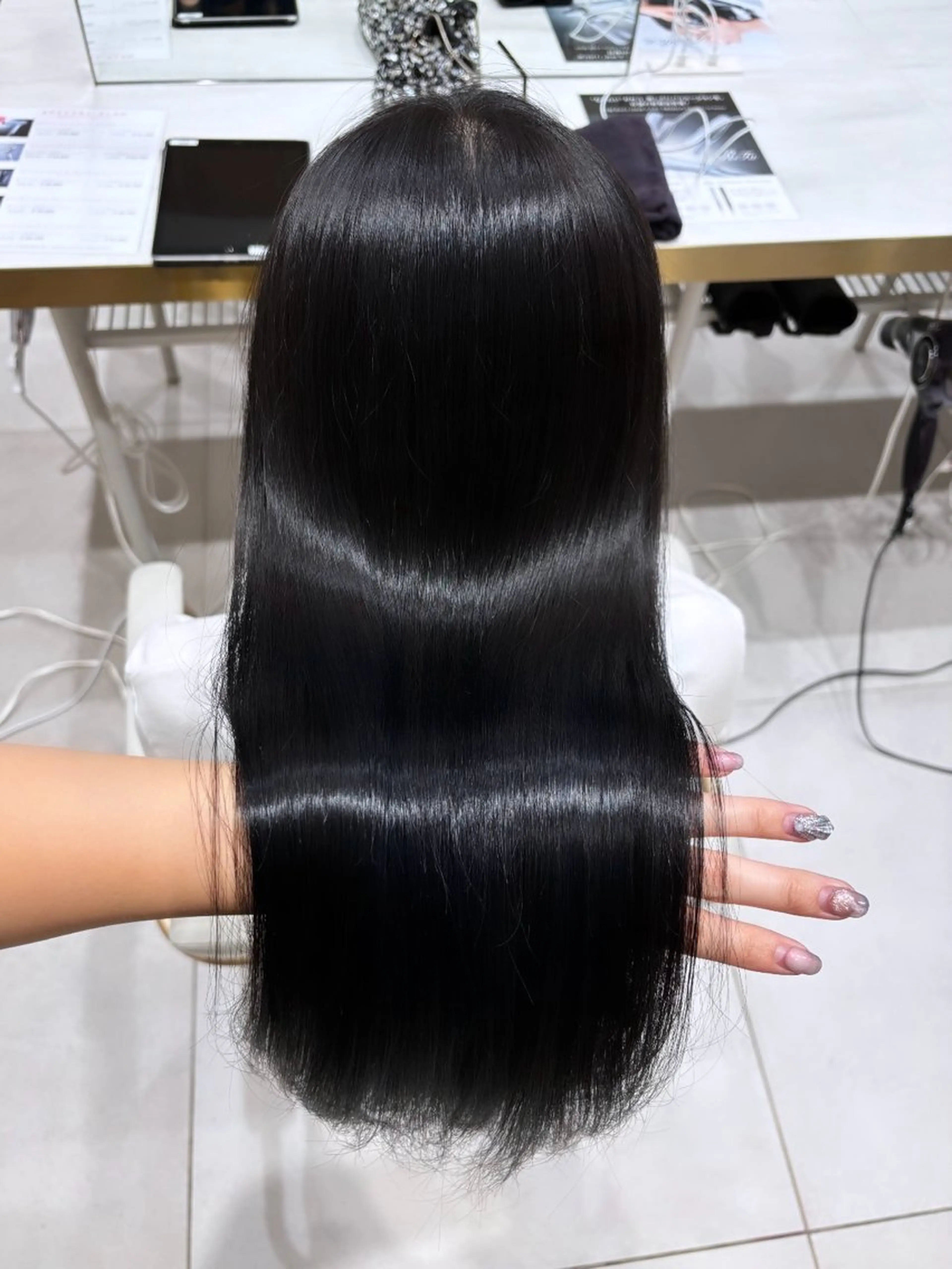 ミディアム カラー 透明感カラー / レイヤー/ mamiのヘアスタイル