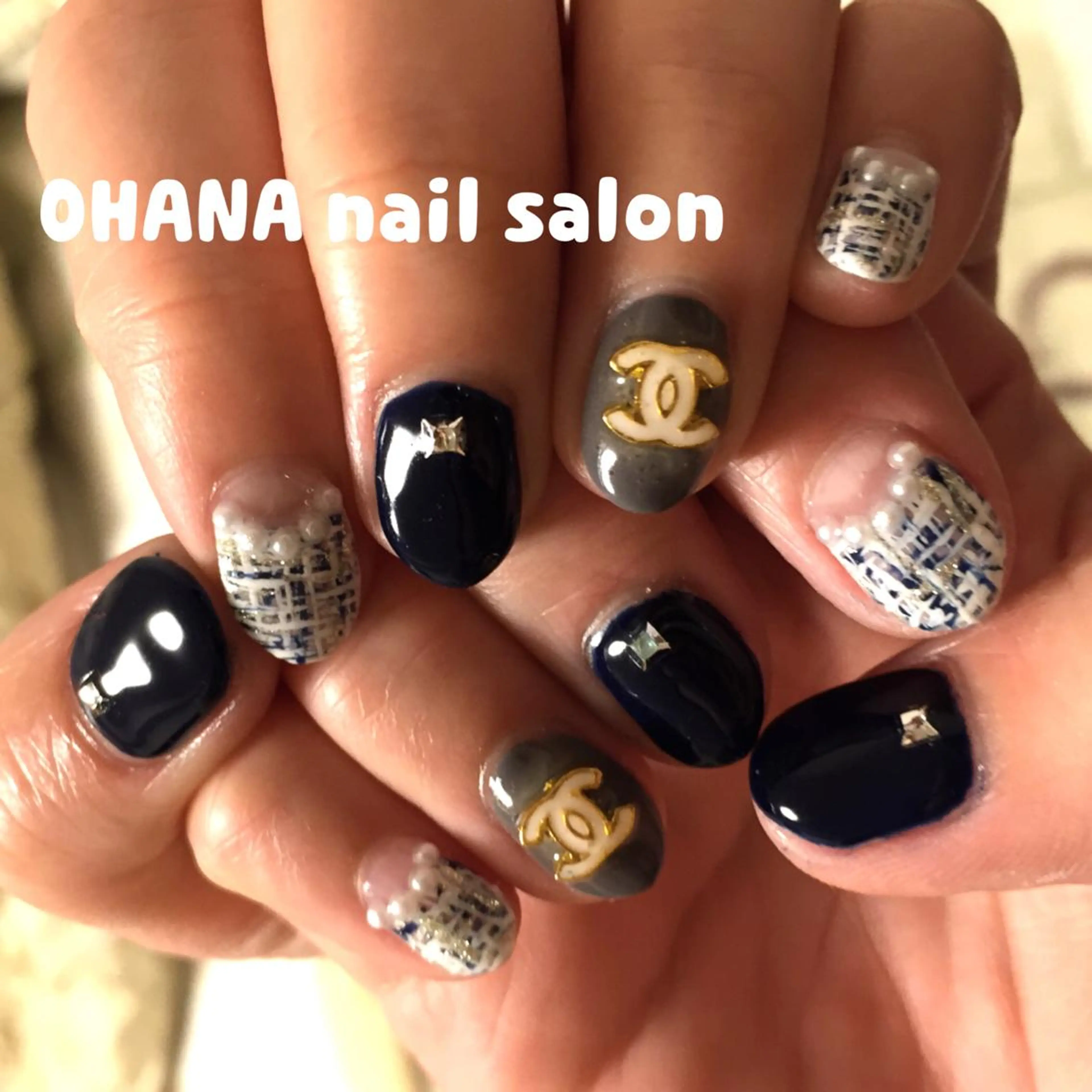 ネイル ツイードネイル 冬ネイル クリスマス 那覇🏝️台湾人 ネイリストSHIUのネイルデザイン