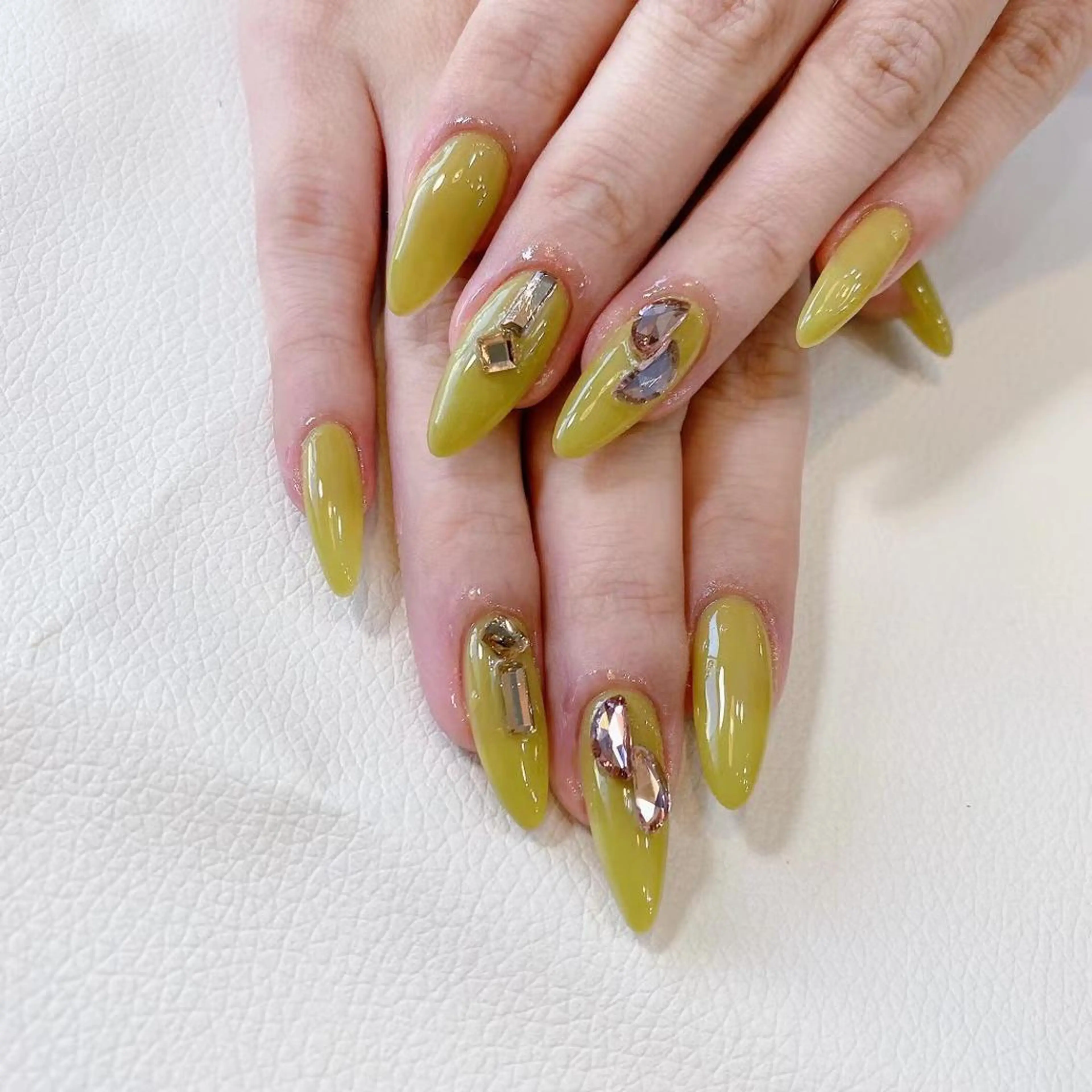 ネイル ネイルサロン 9Carats神田のネイルデザイン