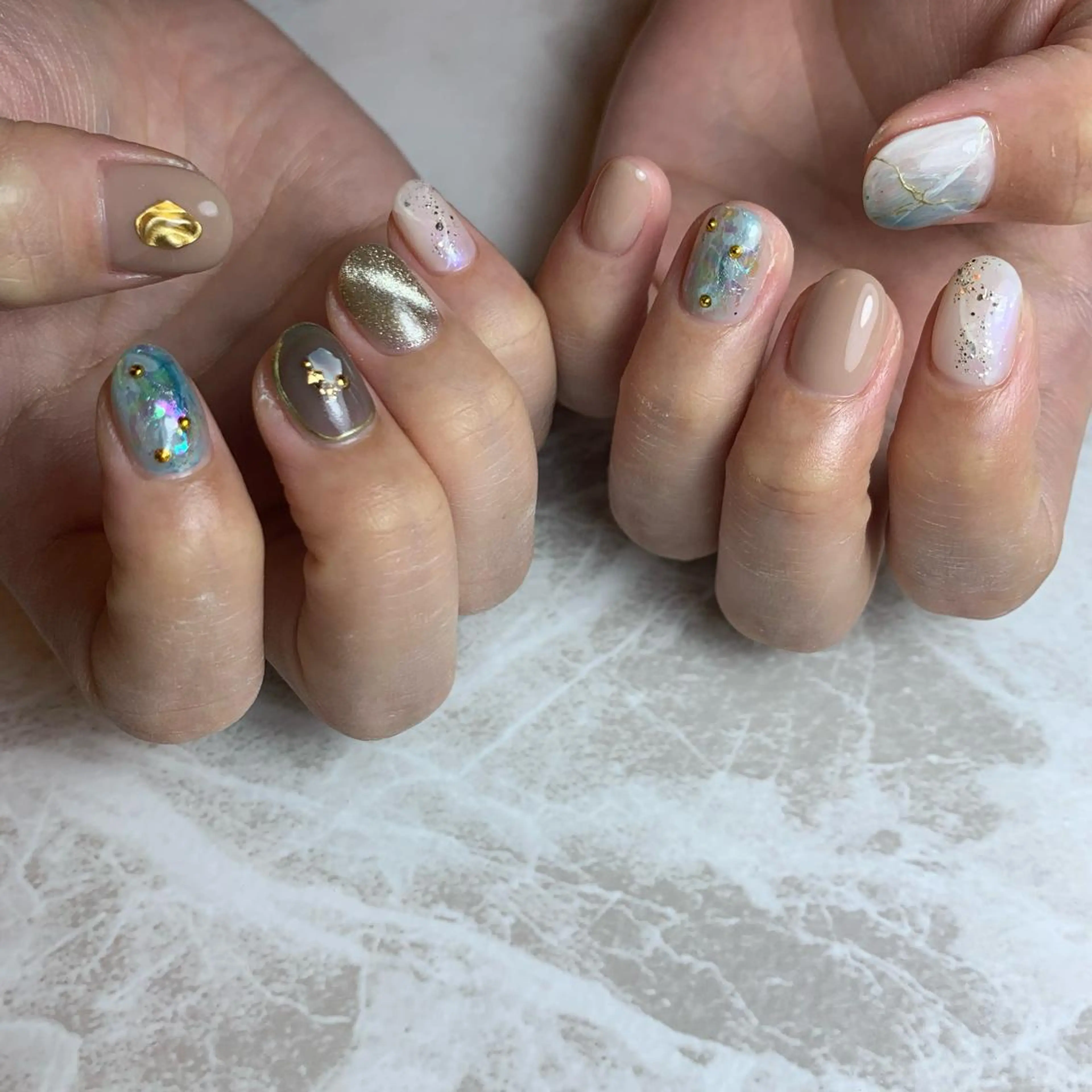 ネイル repos~ルポ~所属・里見 麗のネイルデザイン