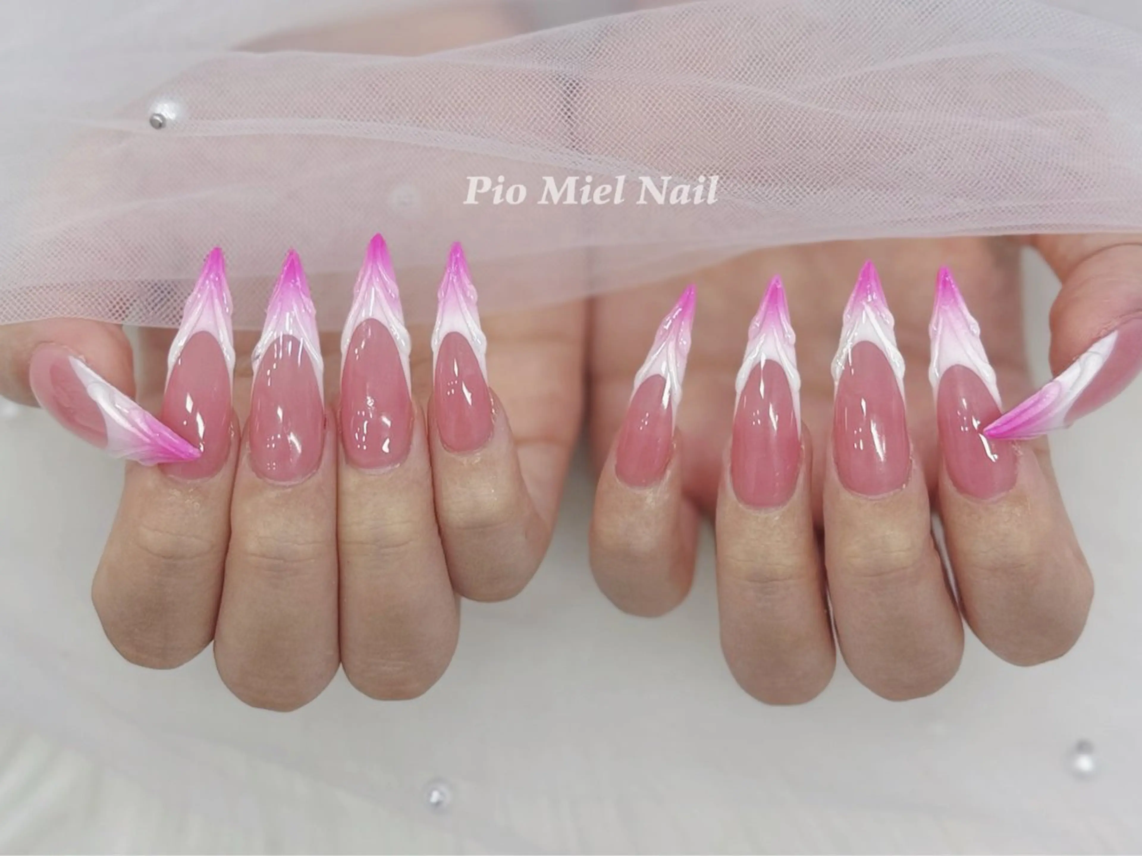 ネイル フレンチネイル 韓国ネイル マグネットネイル ニュアンスネイル ワンカラーネイル ハンドネイル ハンドケア Pio Mielのネイルデザイン