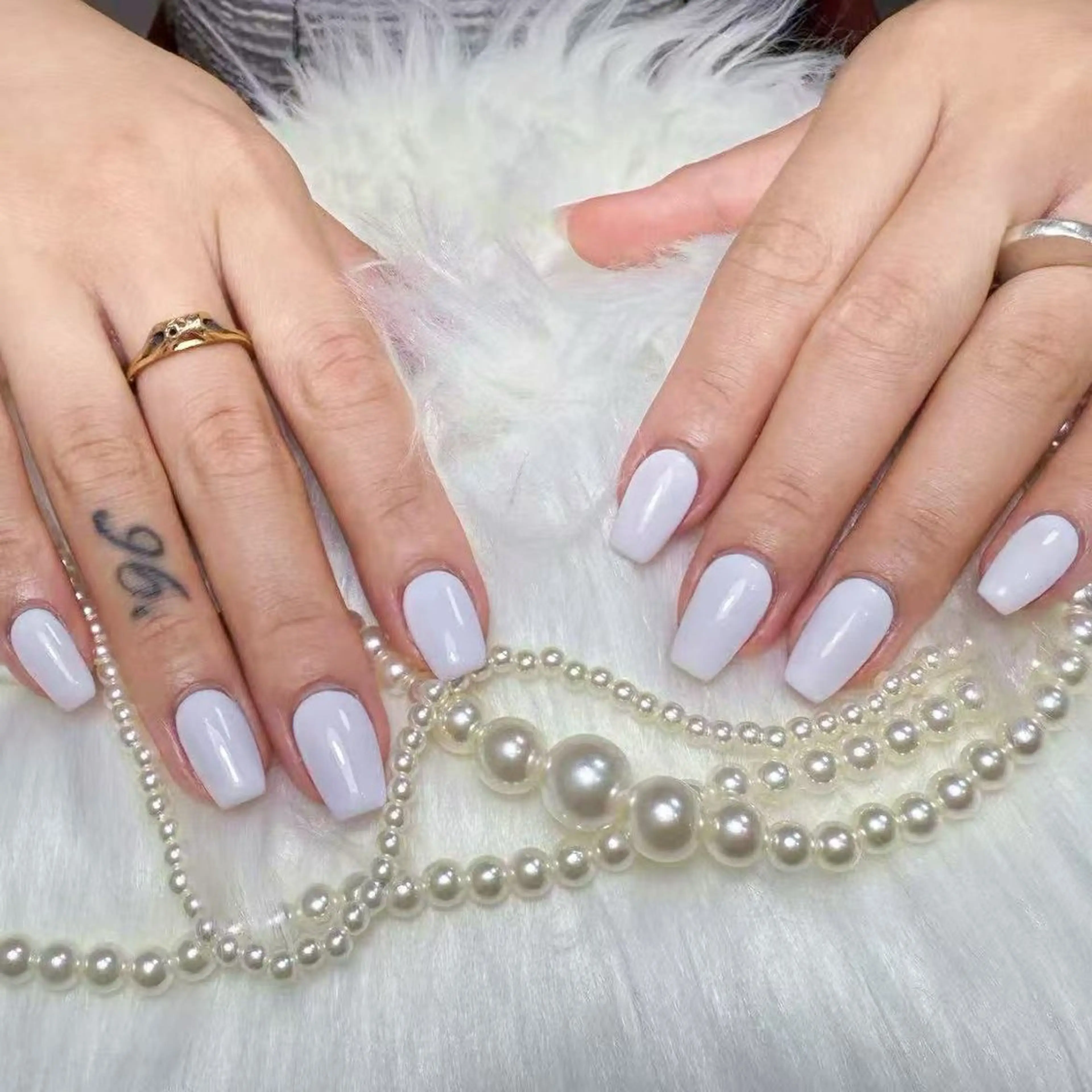 ネイル アートネイル オーロラネイル ガーリー キラキラネイル 韓国ネイル ハンドネイル ハンドケア DEMAIN- 🌸のネイルデザイン