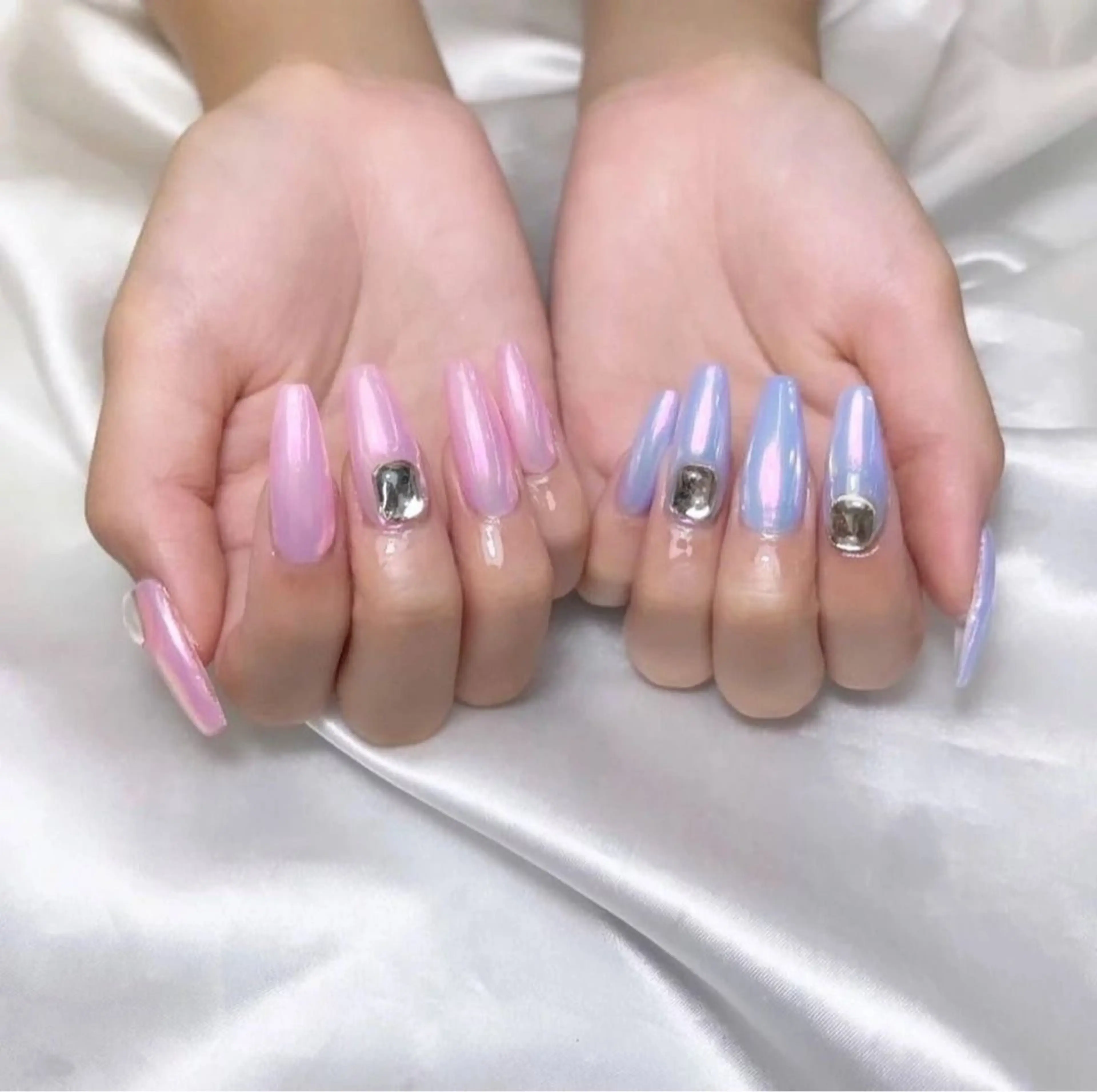 ネイル アートネイル フレンチネイル ジェルネイル 韓国ネイル ミラーネイル Rin Nail 新大久保店のネイルデザイン