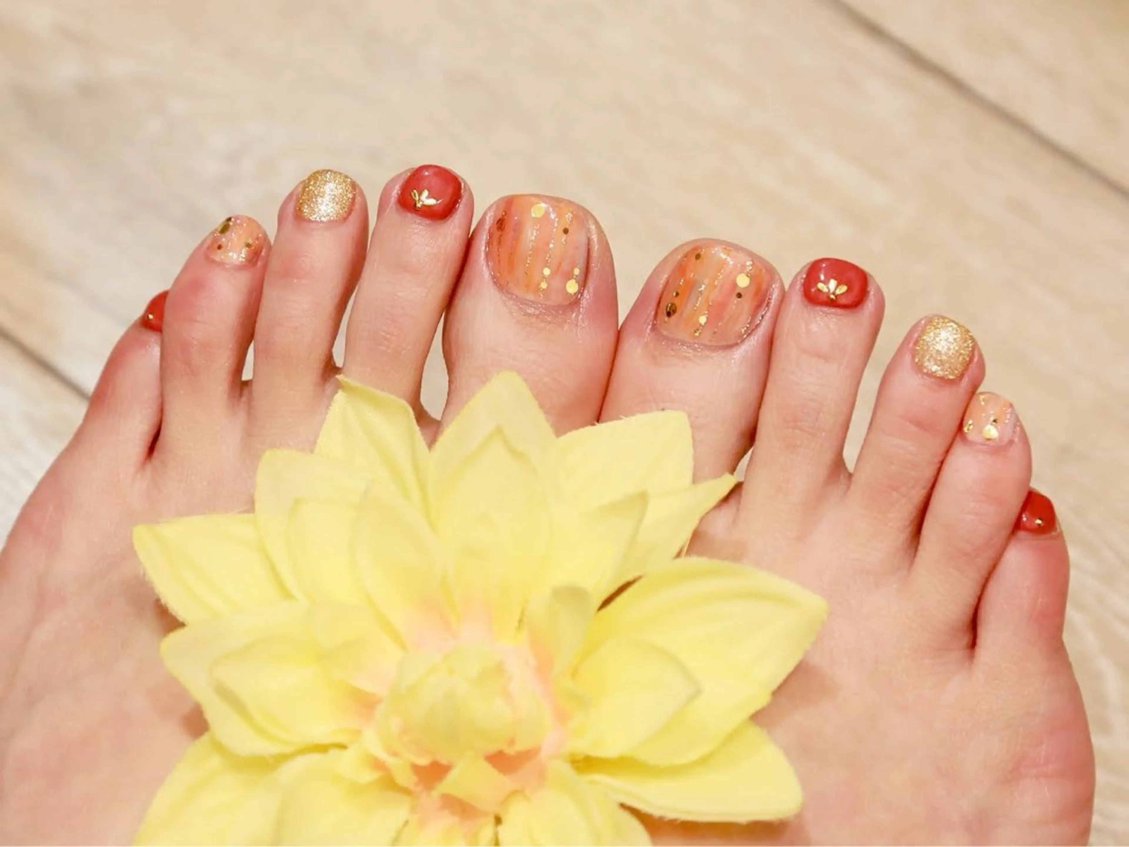 ネイル フットネイル ジェルネイル ワンカラーネイル Nail&EyeLash Vinaゆめタウン呉店所属・VinaNail sakuraのネイルデザイン