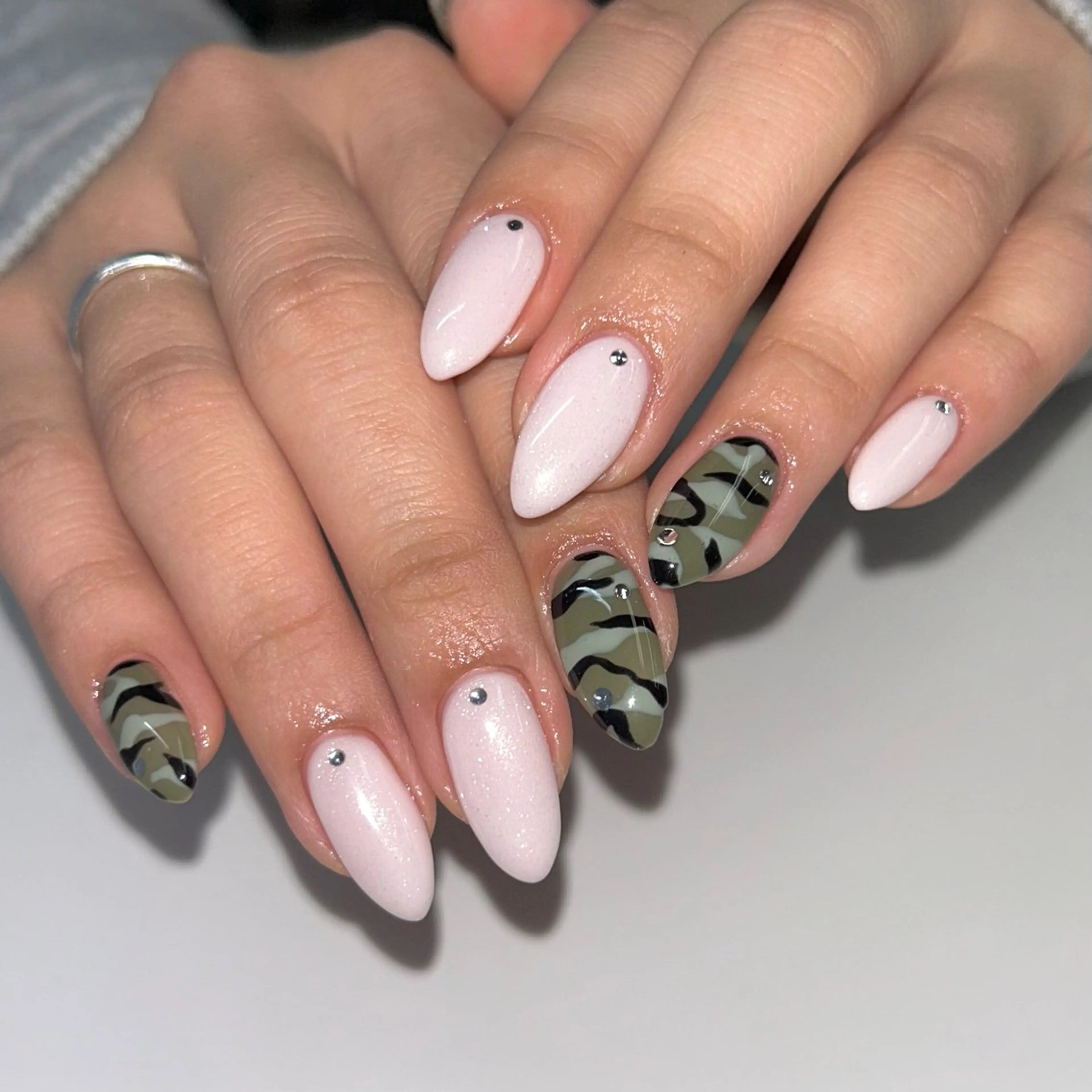 当日予約限定【オフなし】Hand 90分アート🪽の写真