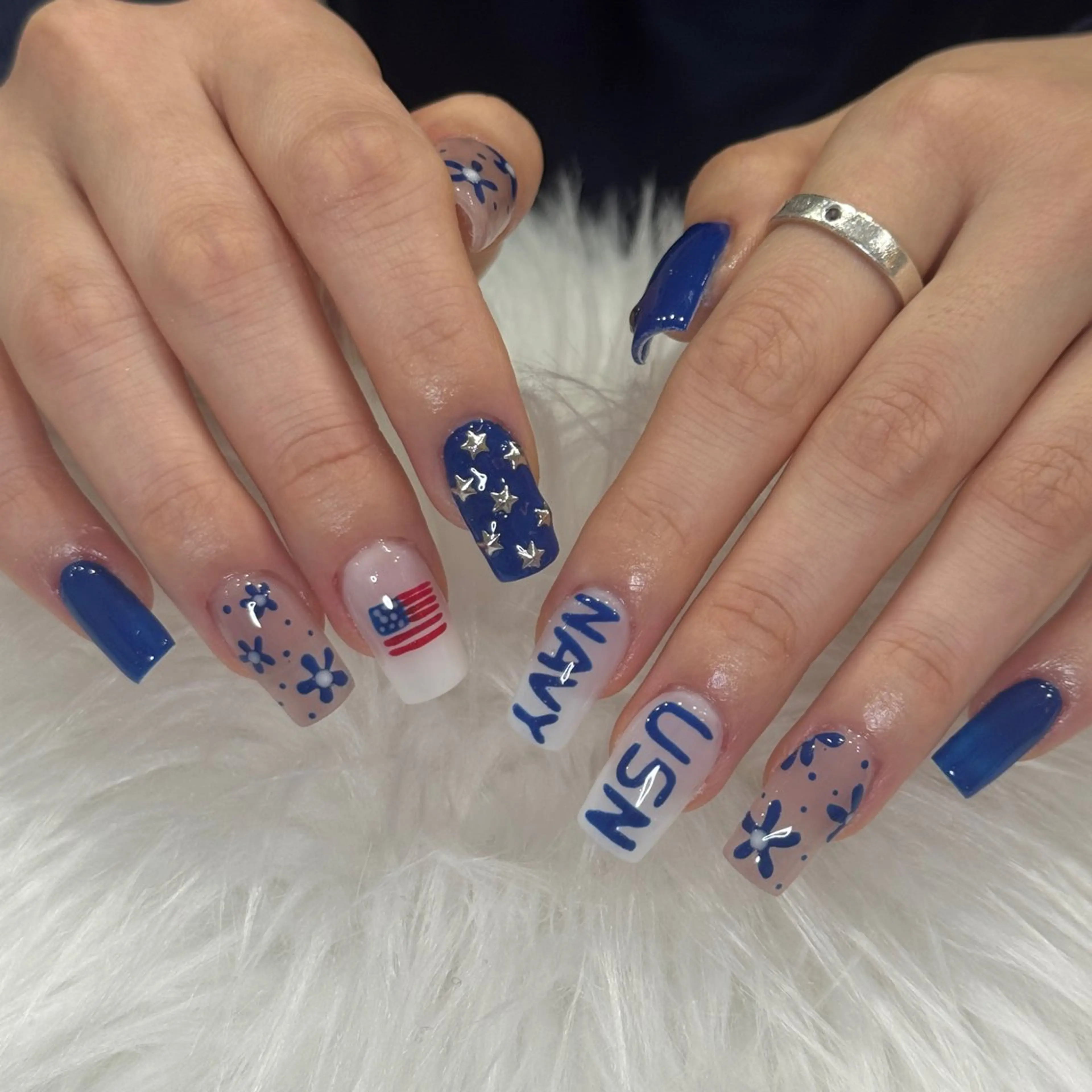 ネイル ハンドネイル ハンドケア hami🎀うかん 🎀チップ長さ出しのネイルデザイン