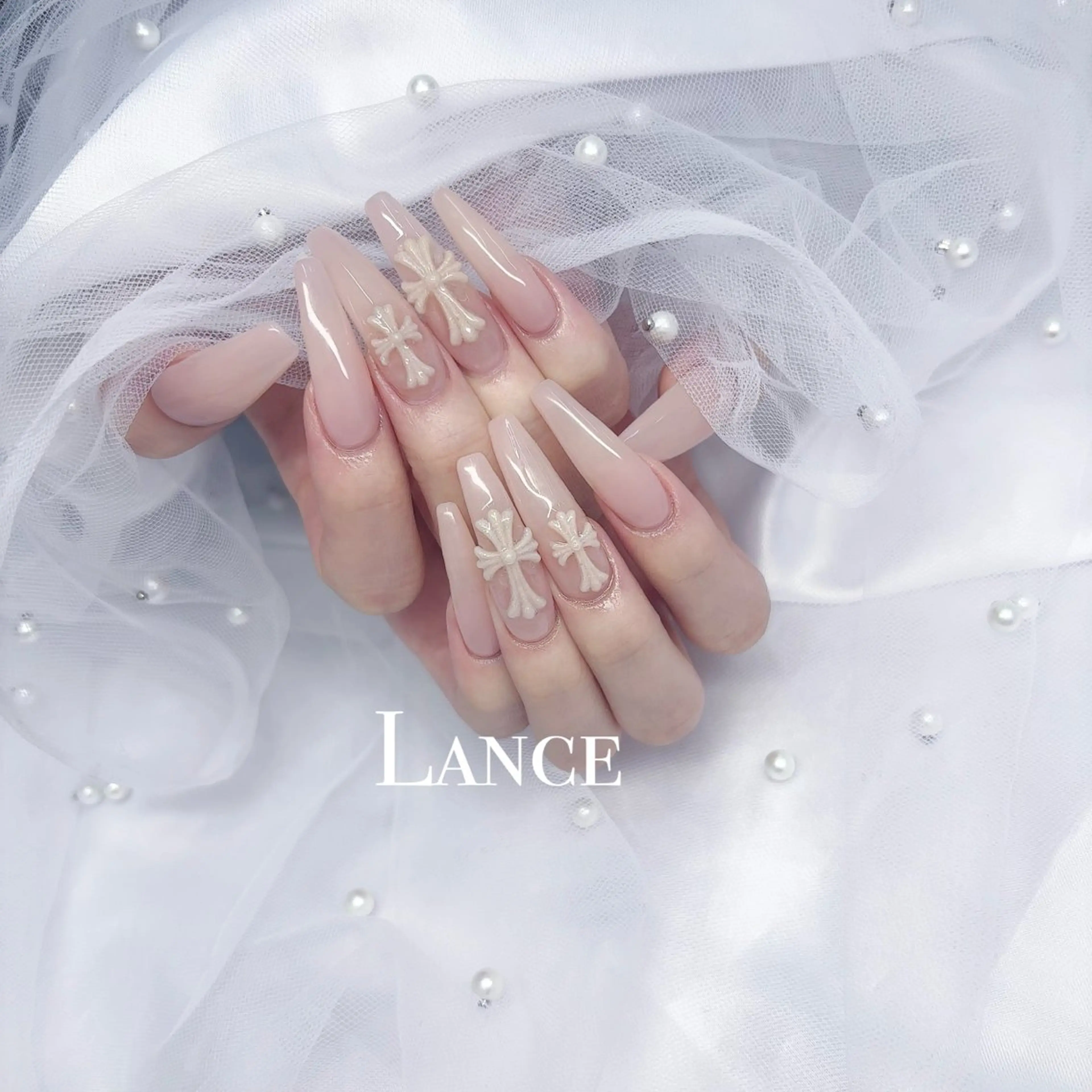 ネイル オーロラネイル フットネイル フレンチネイル ガラスフレンチ 氷ネイル・うるうるネイル ハンドネイル Lance nailのネイルデザイン