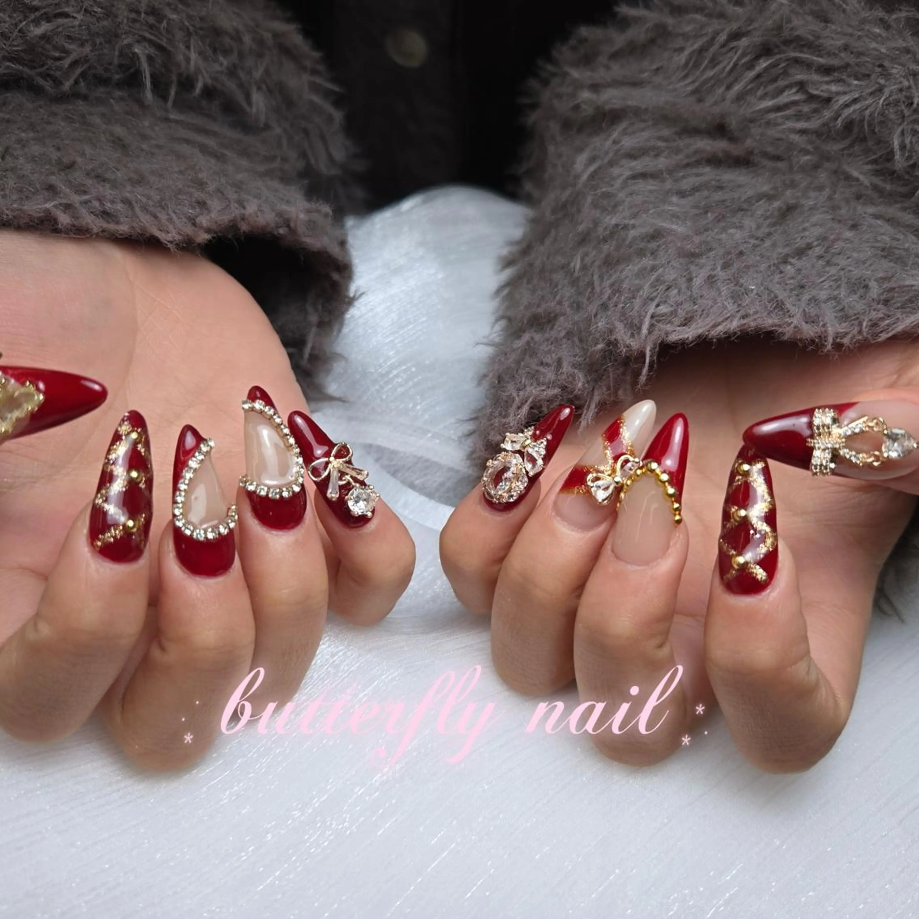 ネイル ハンドネイル 蝶々ネイル サロンのネイルデザイン