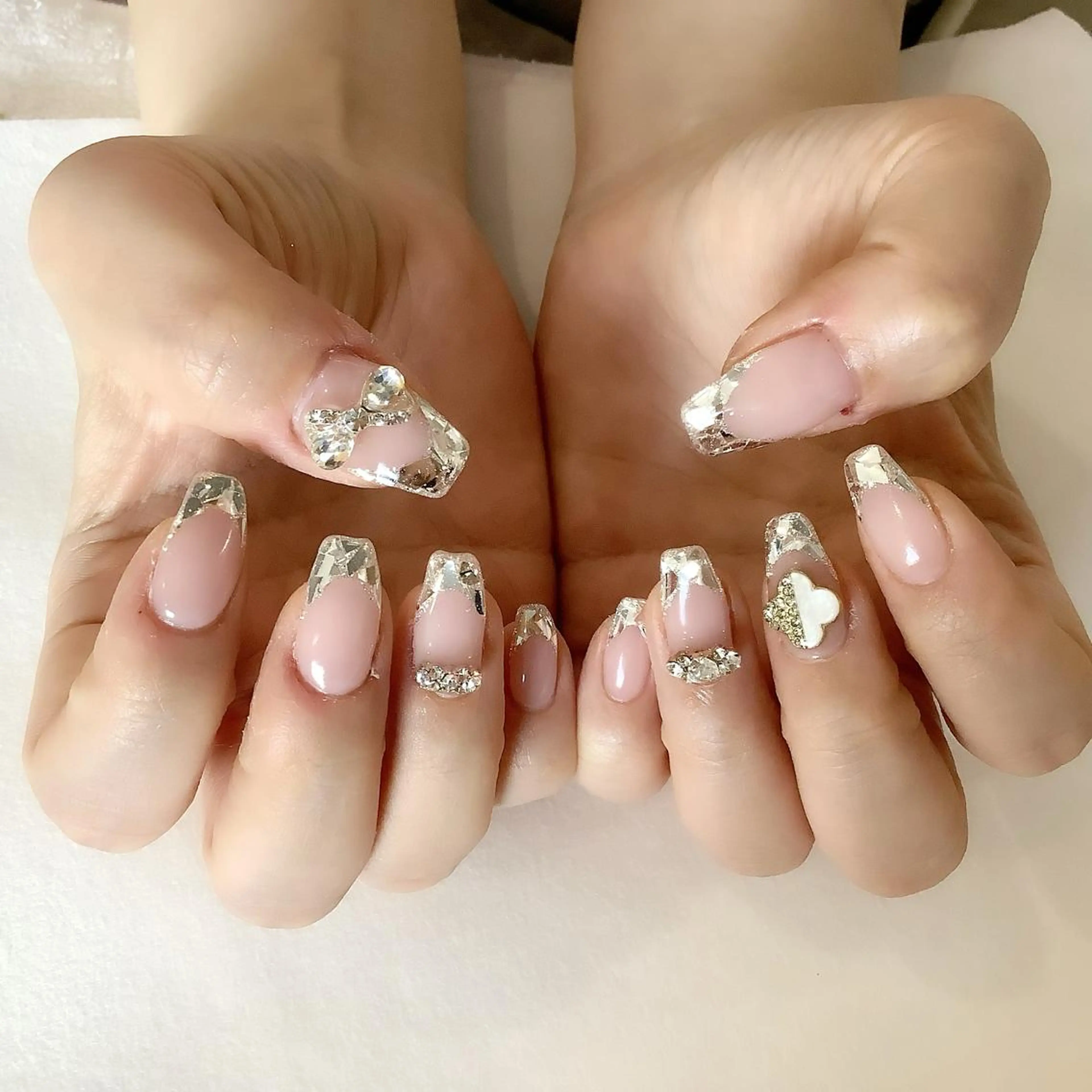 ネイル ハンドネイル 💎🐰 saki. m 🐰💎のネイルデザイン
