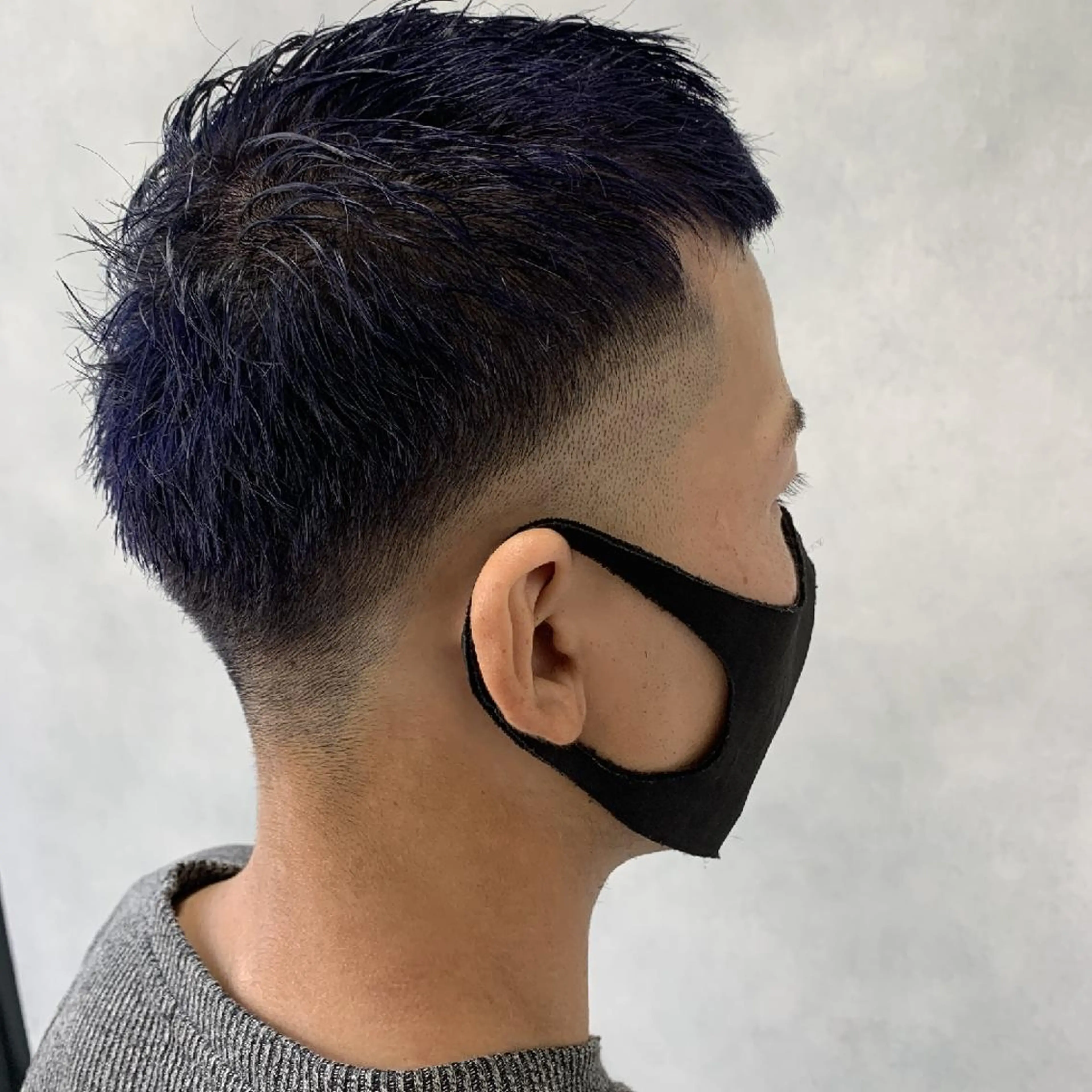 ショート メンズ カラー シルバー nameless髪質 改善ブリーチ心斎橋のヘアスタイル