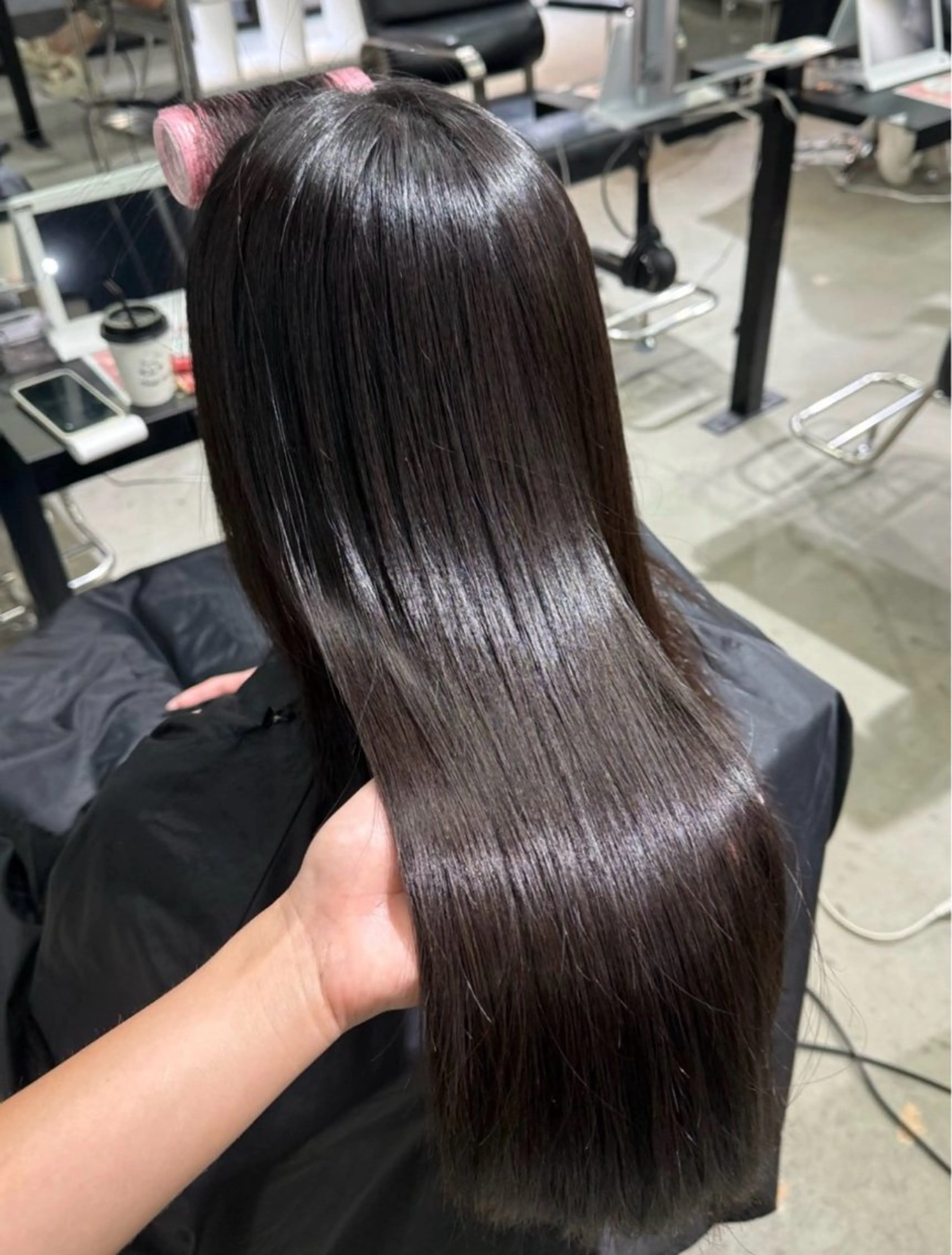 ロング ヘアカラー 服部 遥斗のヘアスタイル