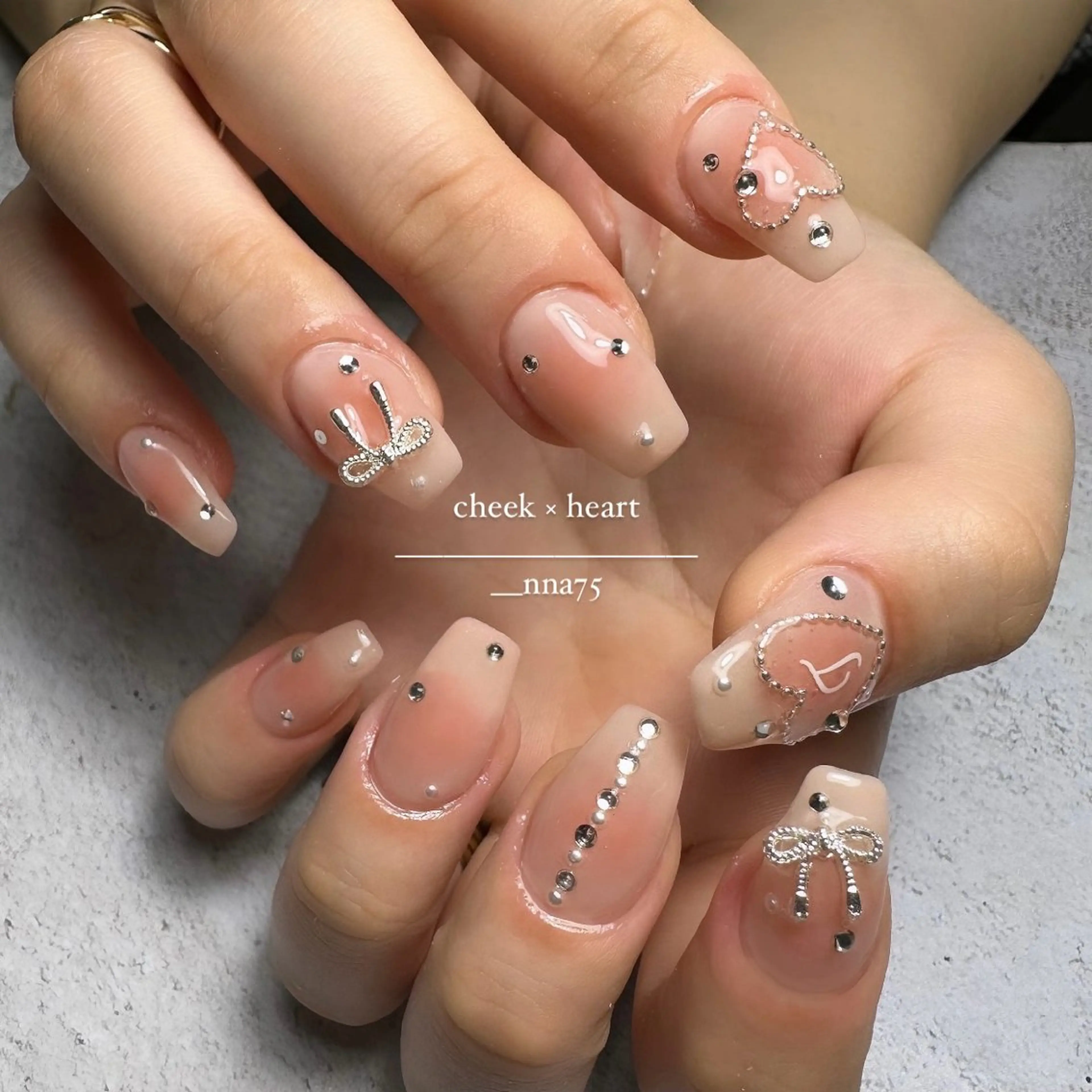 ネイル ハンドネイル GRANDE OSU Anna 🧸💛のネイルデザイン