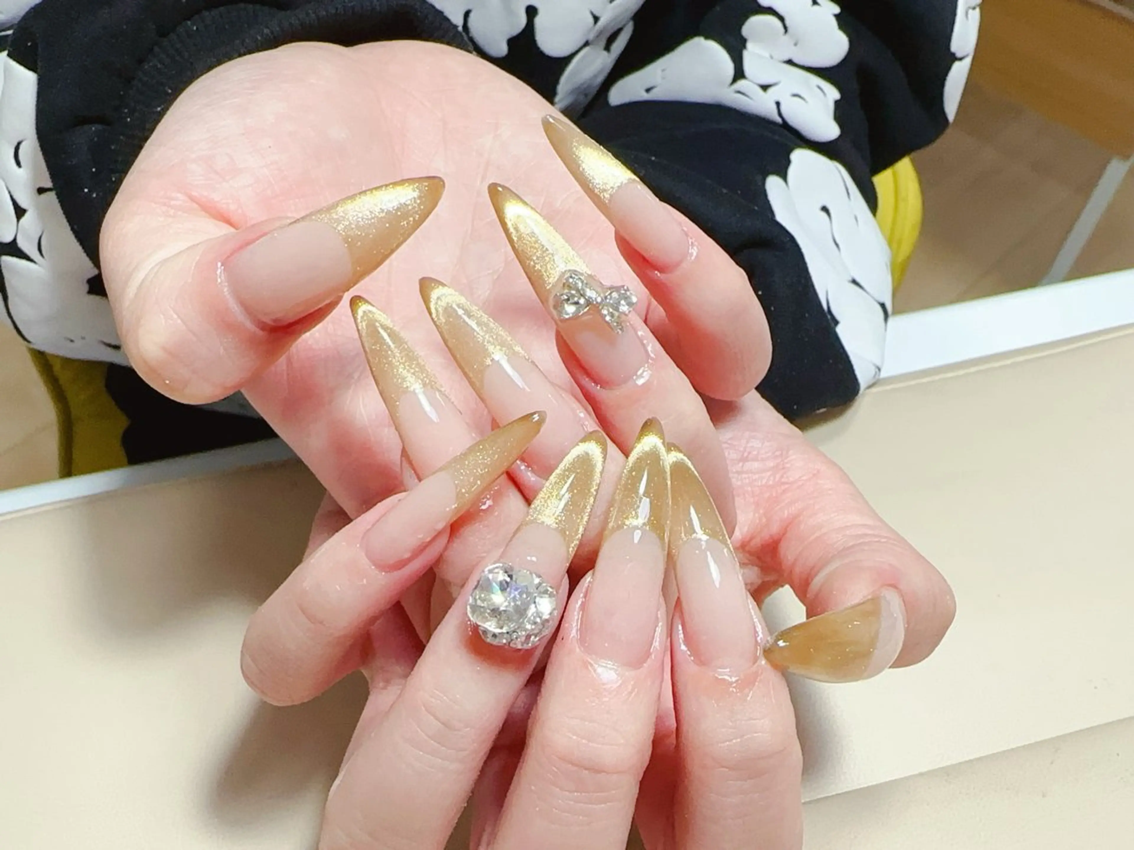 ネイル ハンドネイル NAIL CIRCLESのネイルデザイン