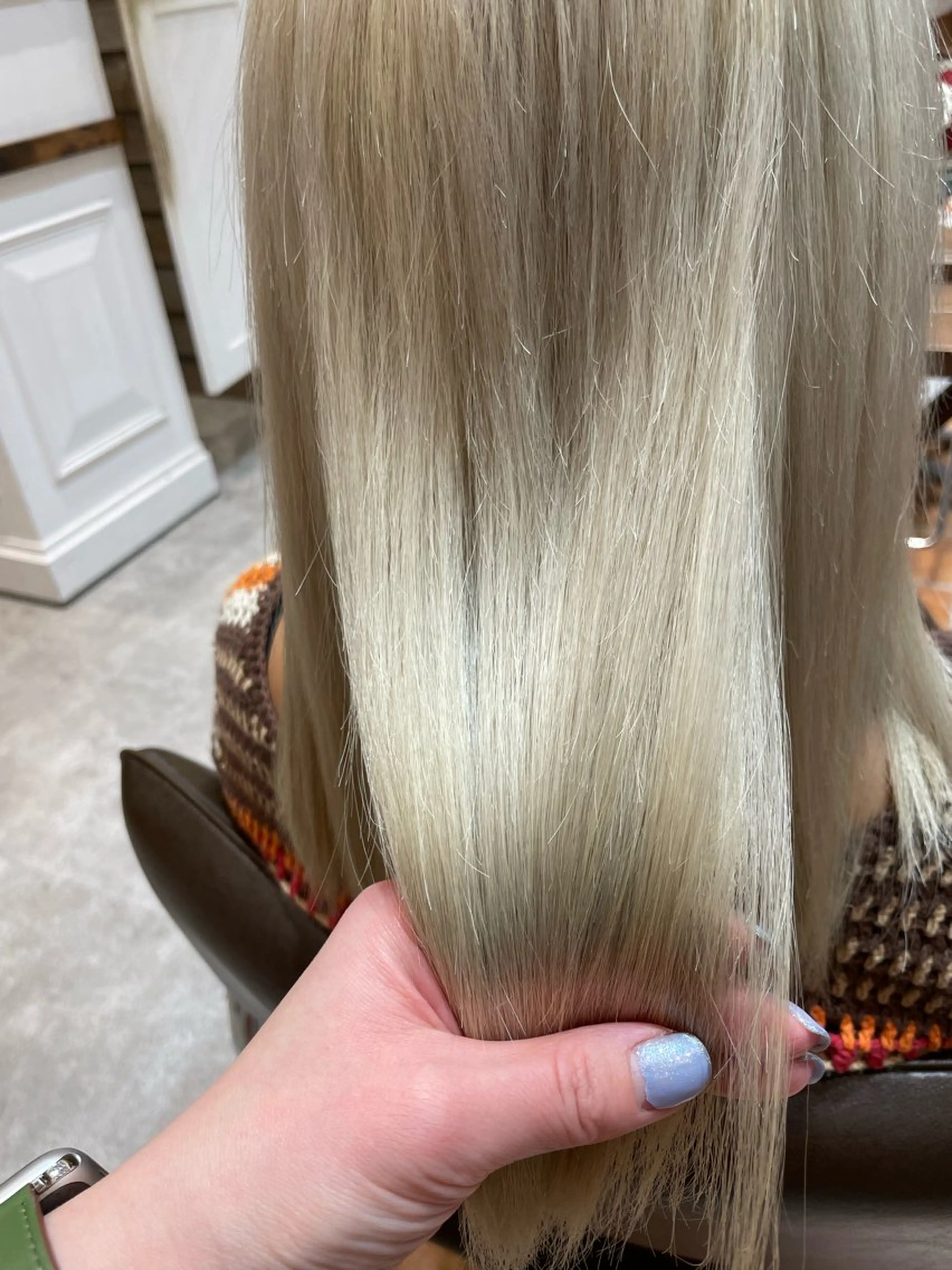 セミロング ニシグチ サヨのヘアスタイル