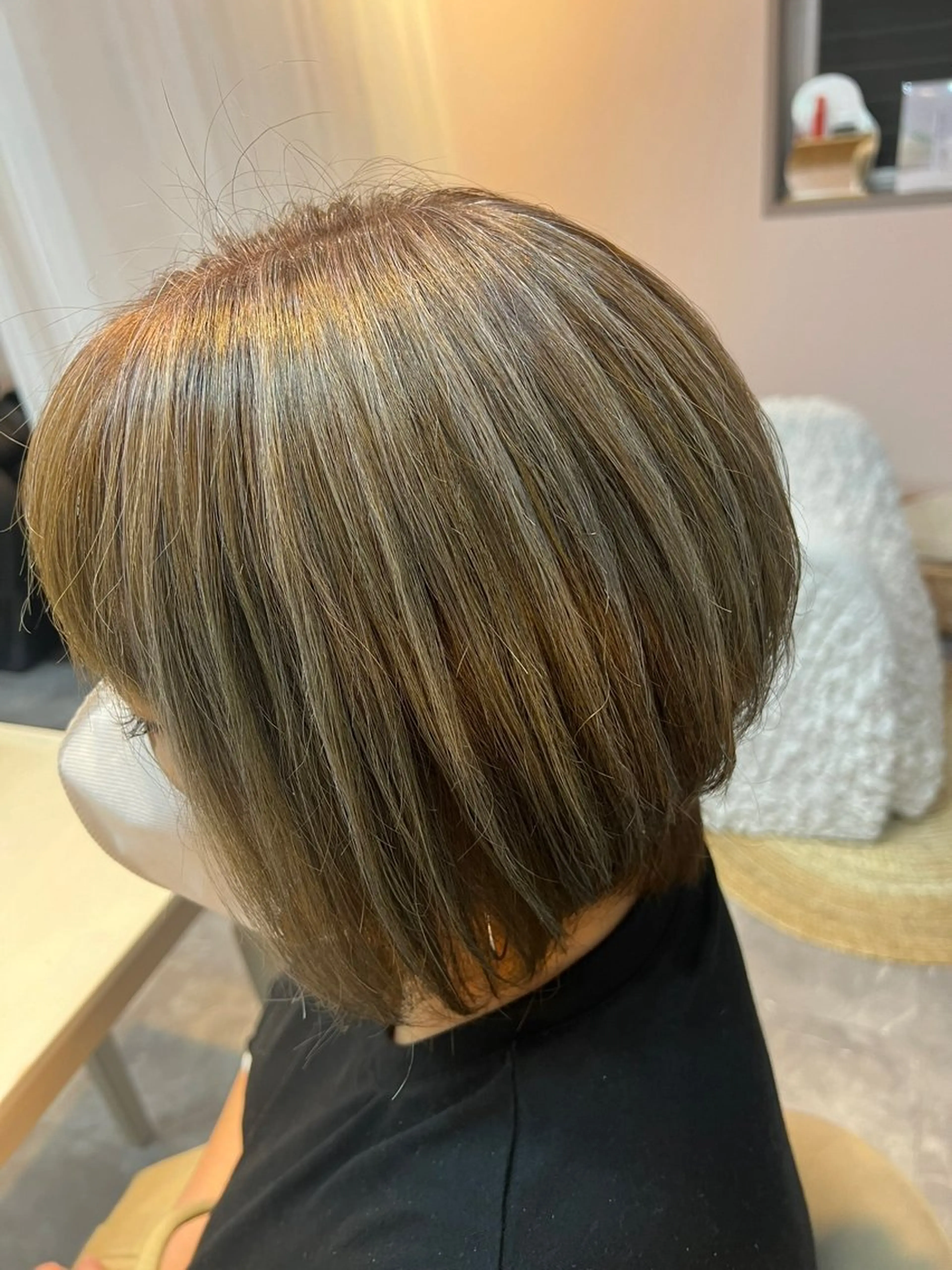 ショート カラー ハイライトカラー ハイライト ヘアカラー mille automneのマツエク・マツパデザイン