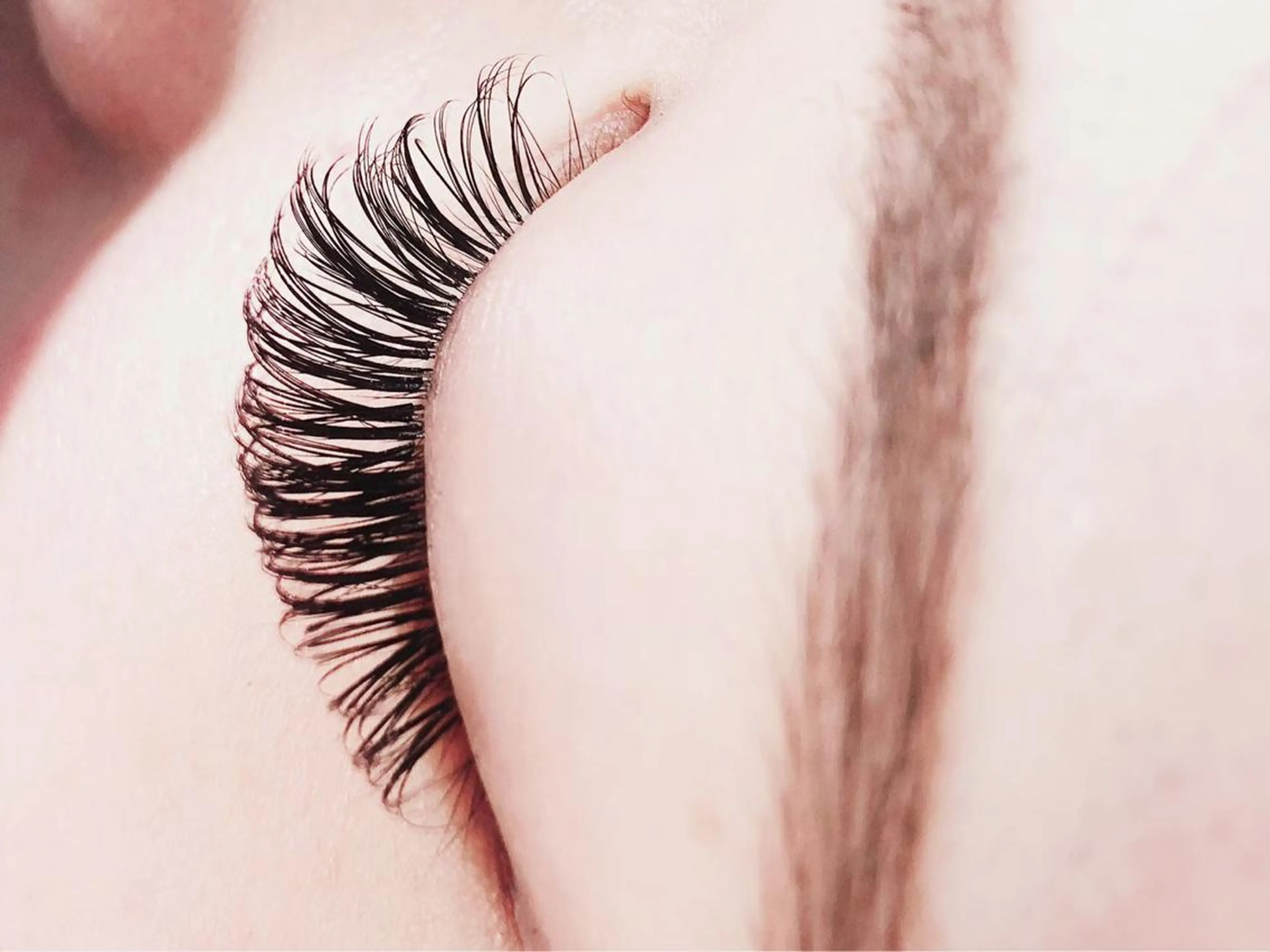 マツエク・マツパ lush&blow JIJI所属・lush&blow JIJIのエステ・リラクイメージ