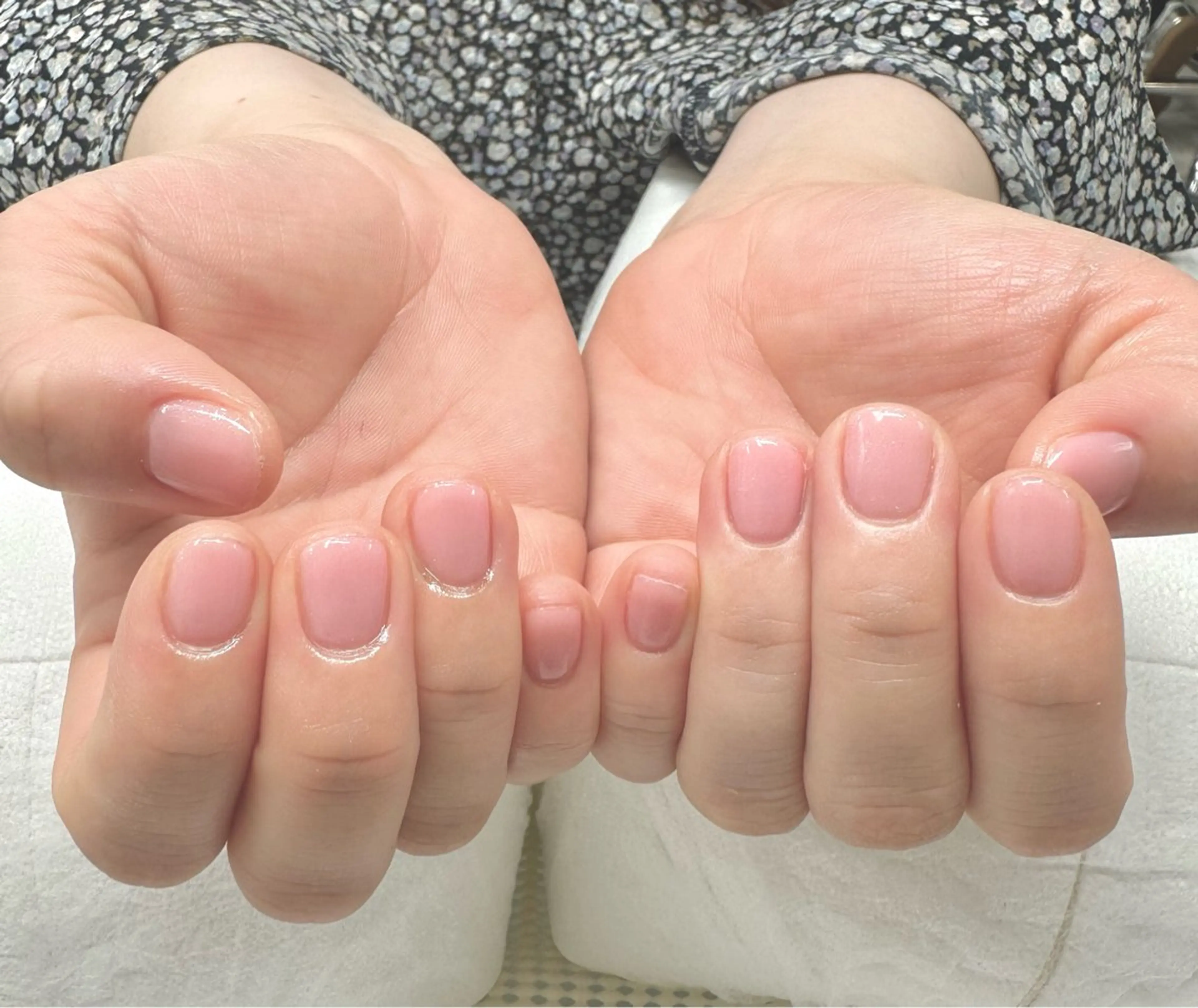 ネイル マハロネイルサロン横浜店所属・濱田 桃葉のネイルデザイン