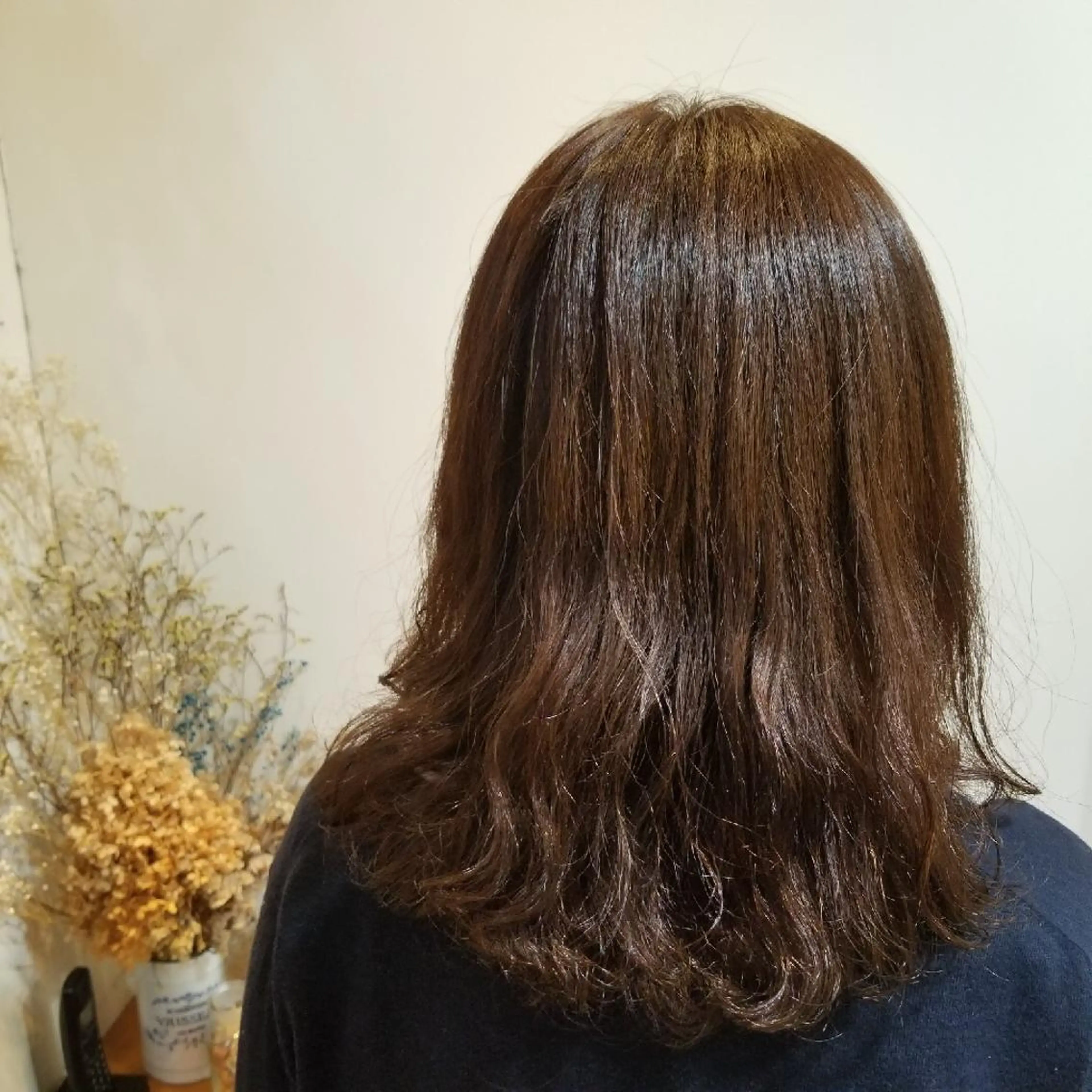 ミディアム salowin渋谷kitaya park前所属・RIKA韓国ヘア/く びれヘア/上品カラーのヘアスタイル