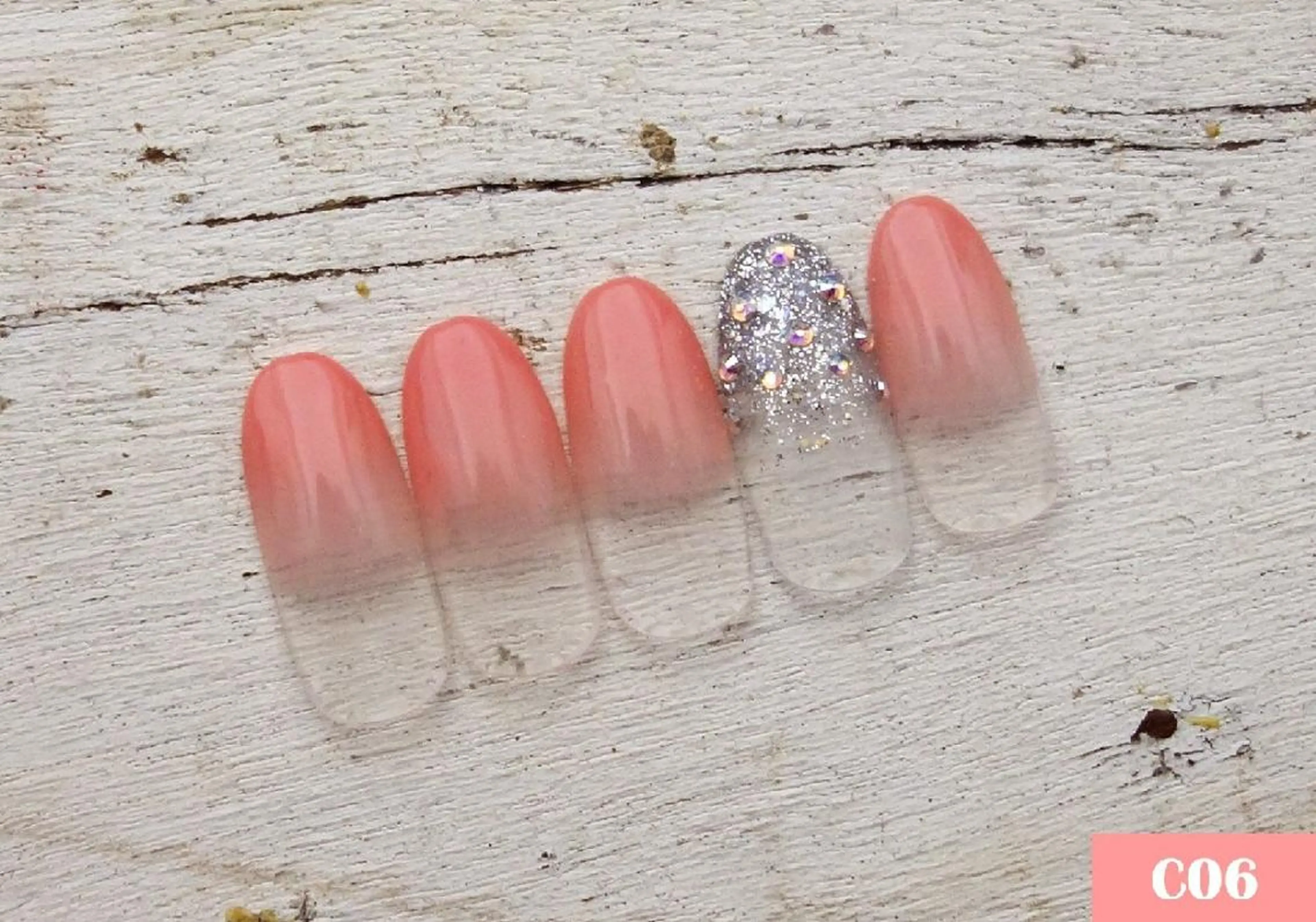 ネイル rstyle Nails所属・新井 智美のネイルデザイン